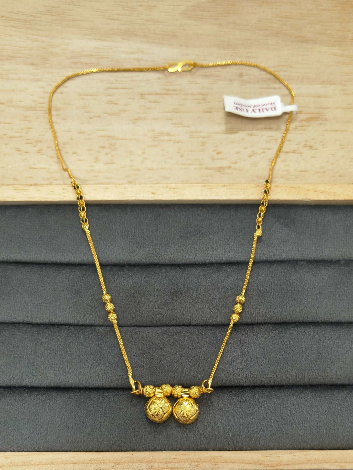 Daily Wear Mangalsutra Minimalist Textured Vati Pendant