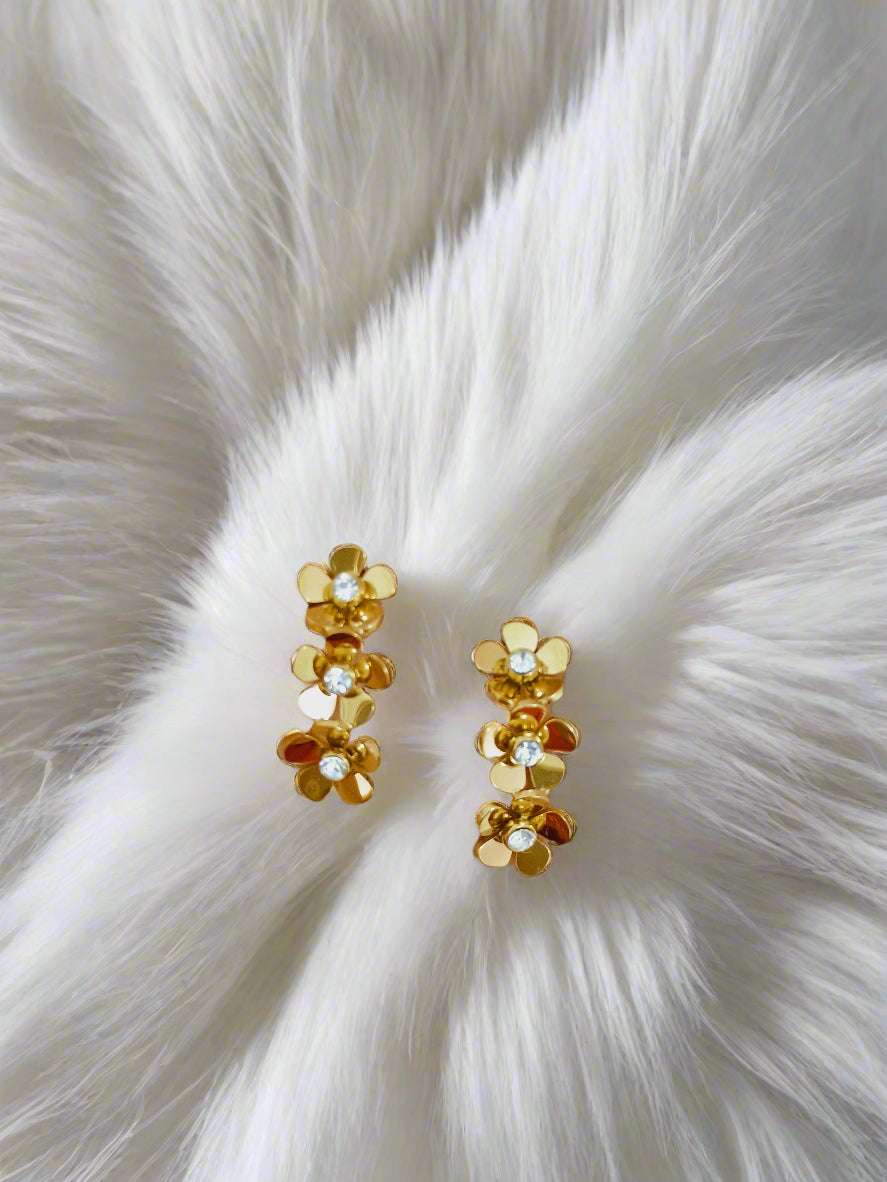 Anti tarnish Dainty Floral Gold and Diamond Earrings 18K PVD coated - Urban Era Jewel