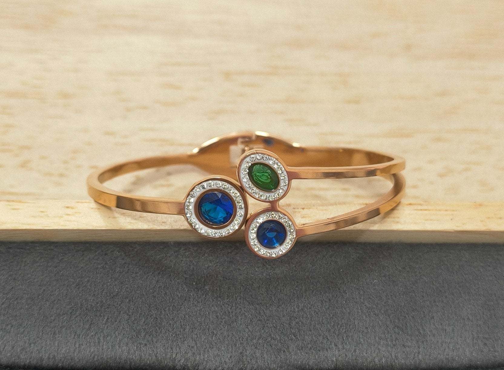 Dazzling Stone Bracelet Bangle 18K Gold Plated