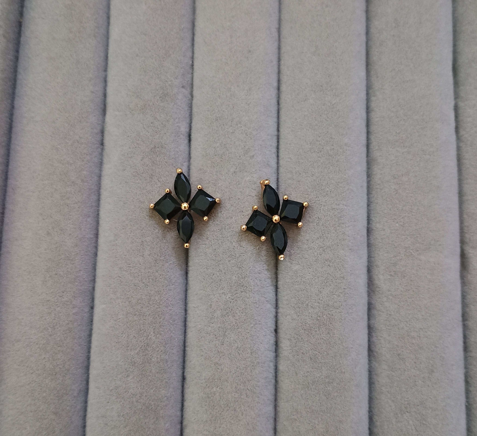 Delicate Black Petals Stud Earrings