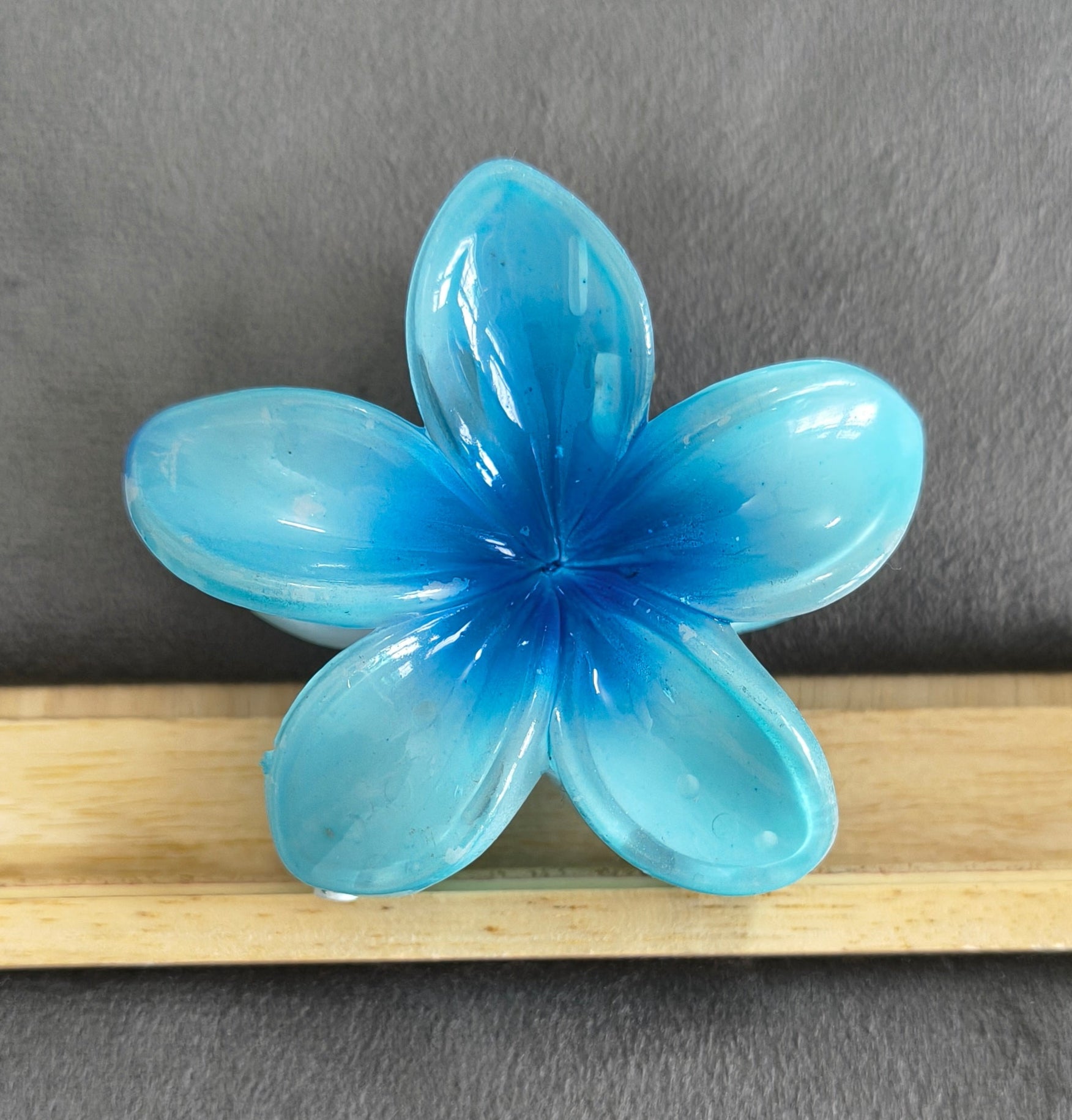 Dual Color Glossy Flower Hair Claw Clips
