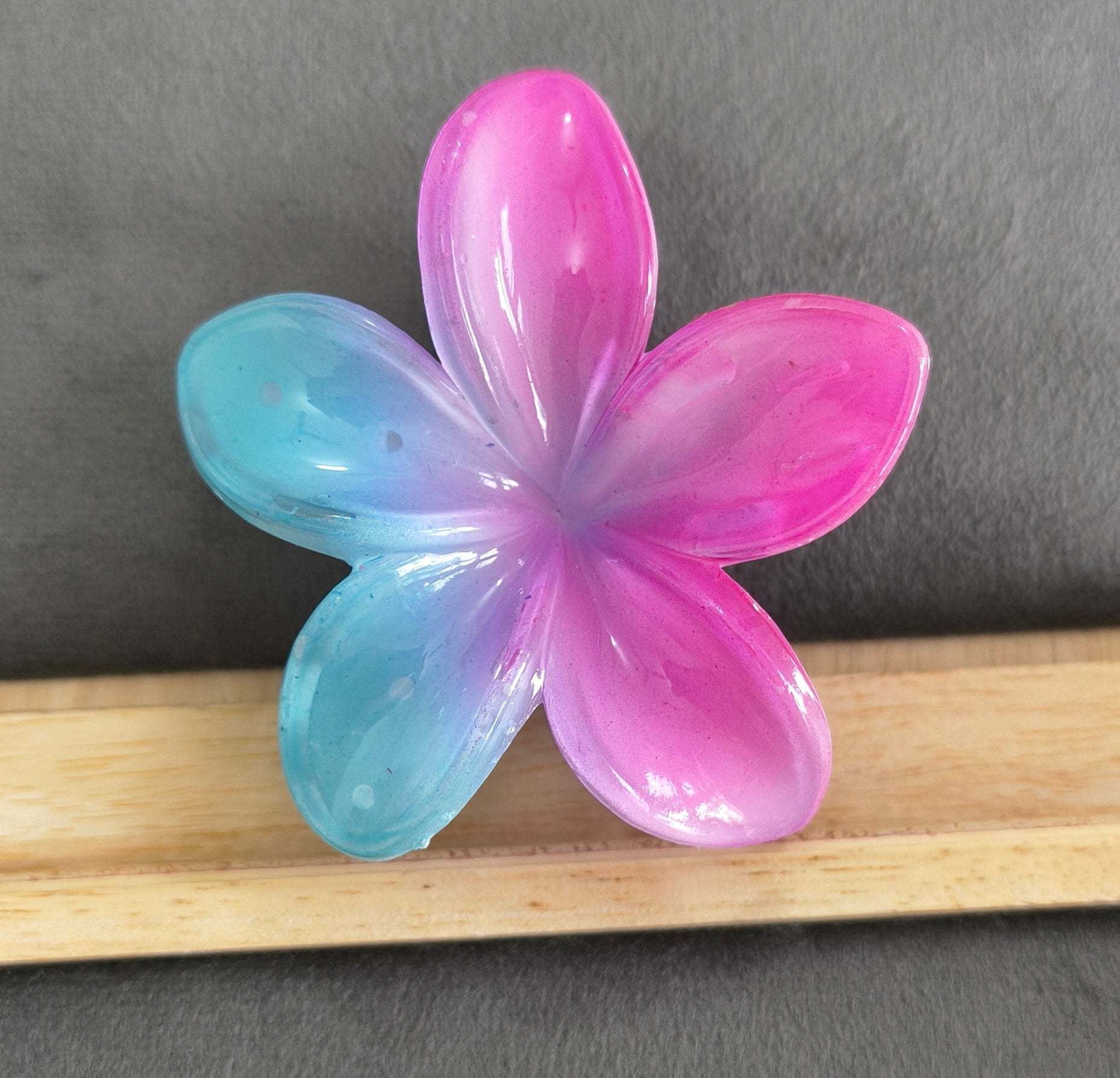 Dual Color Glossy Flower Hair Claw Clips