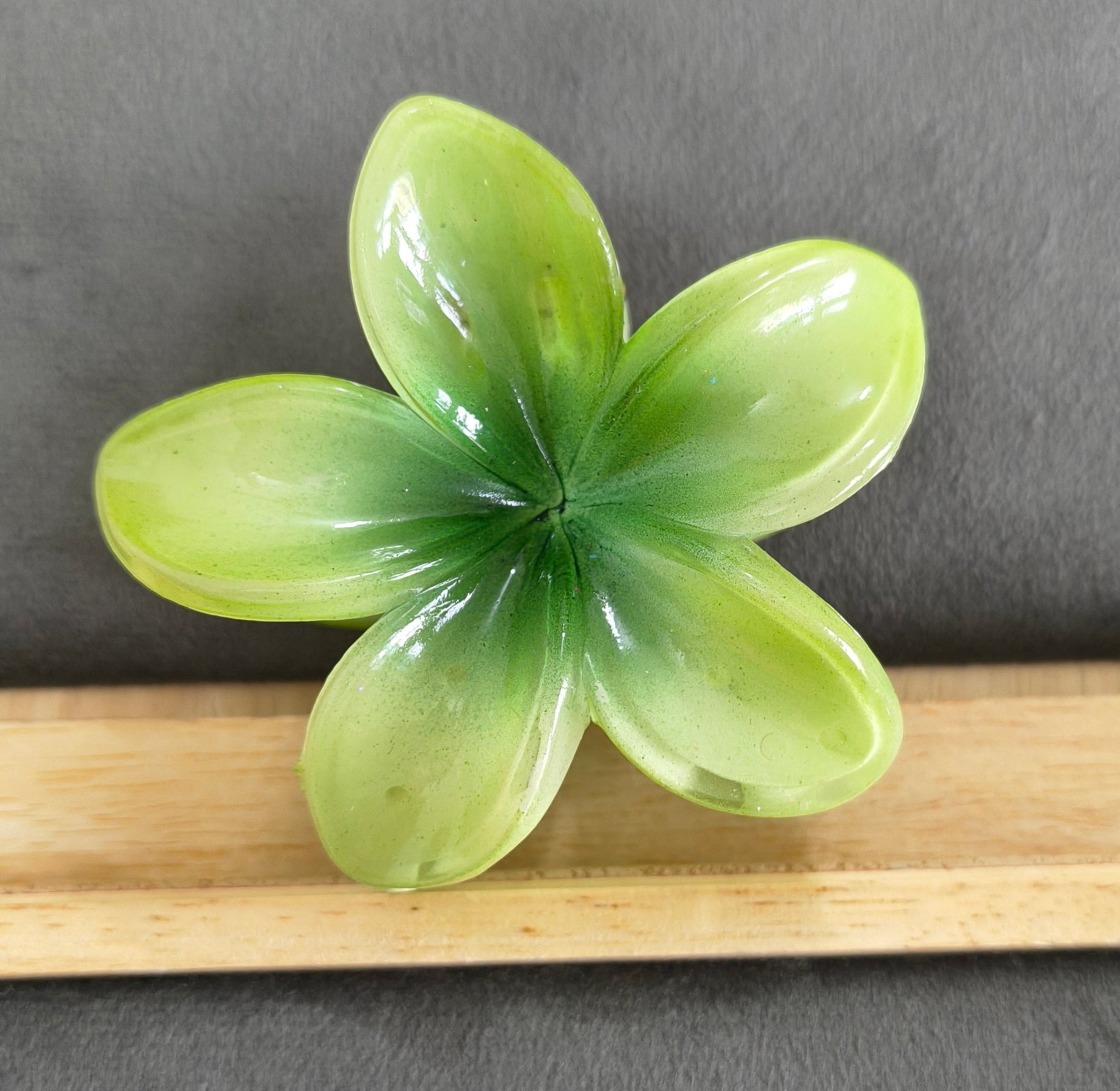 Dual Color Glossy Flower Hair Claw Clips