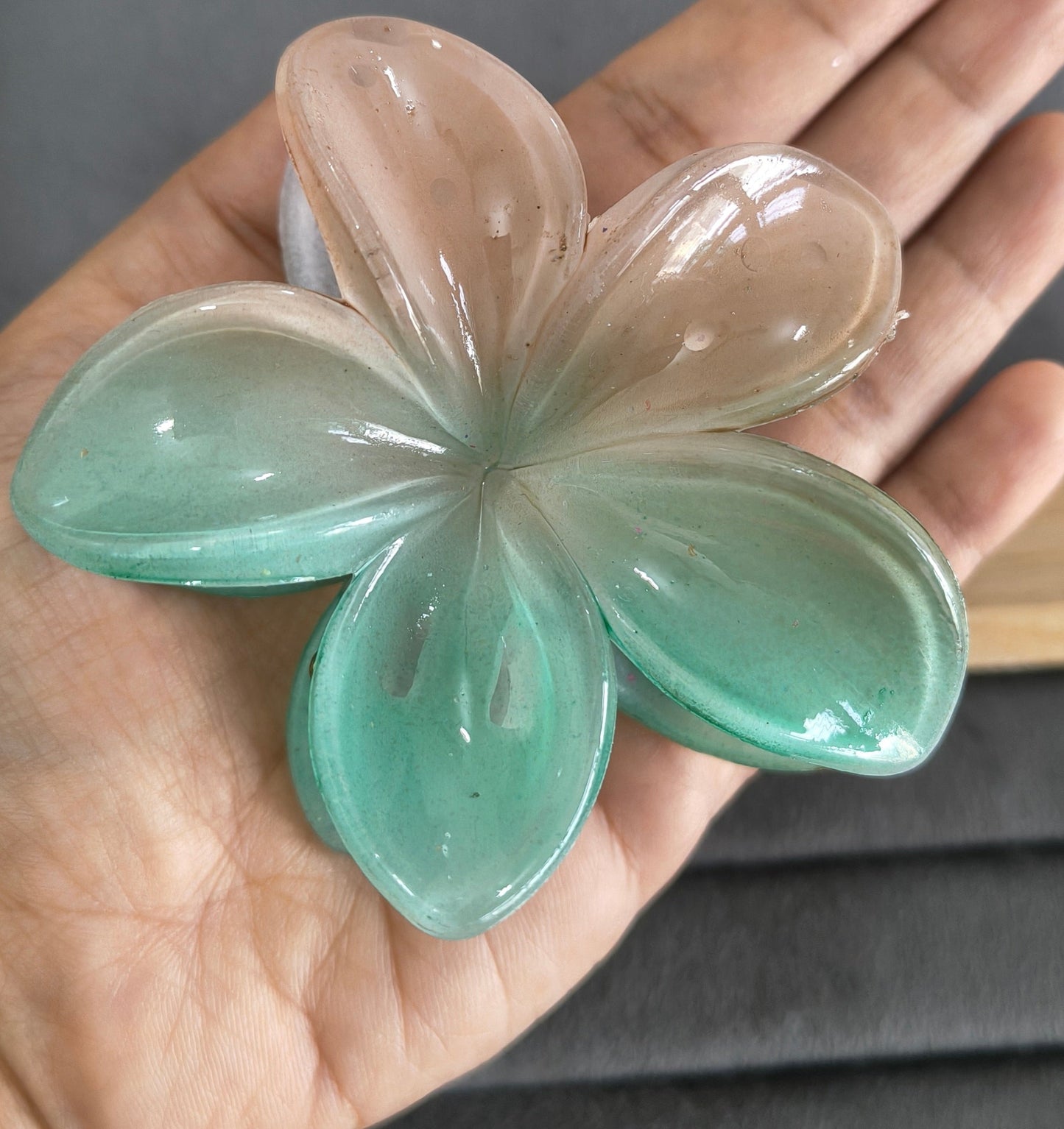 Dual Color Glossy Flower Hair Claw Clips