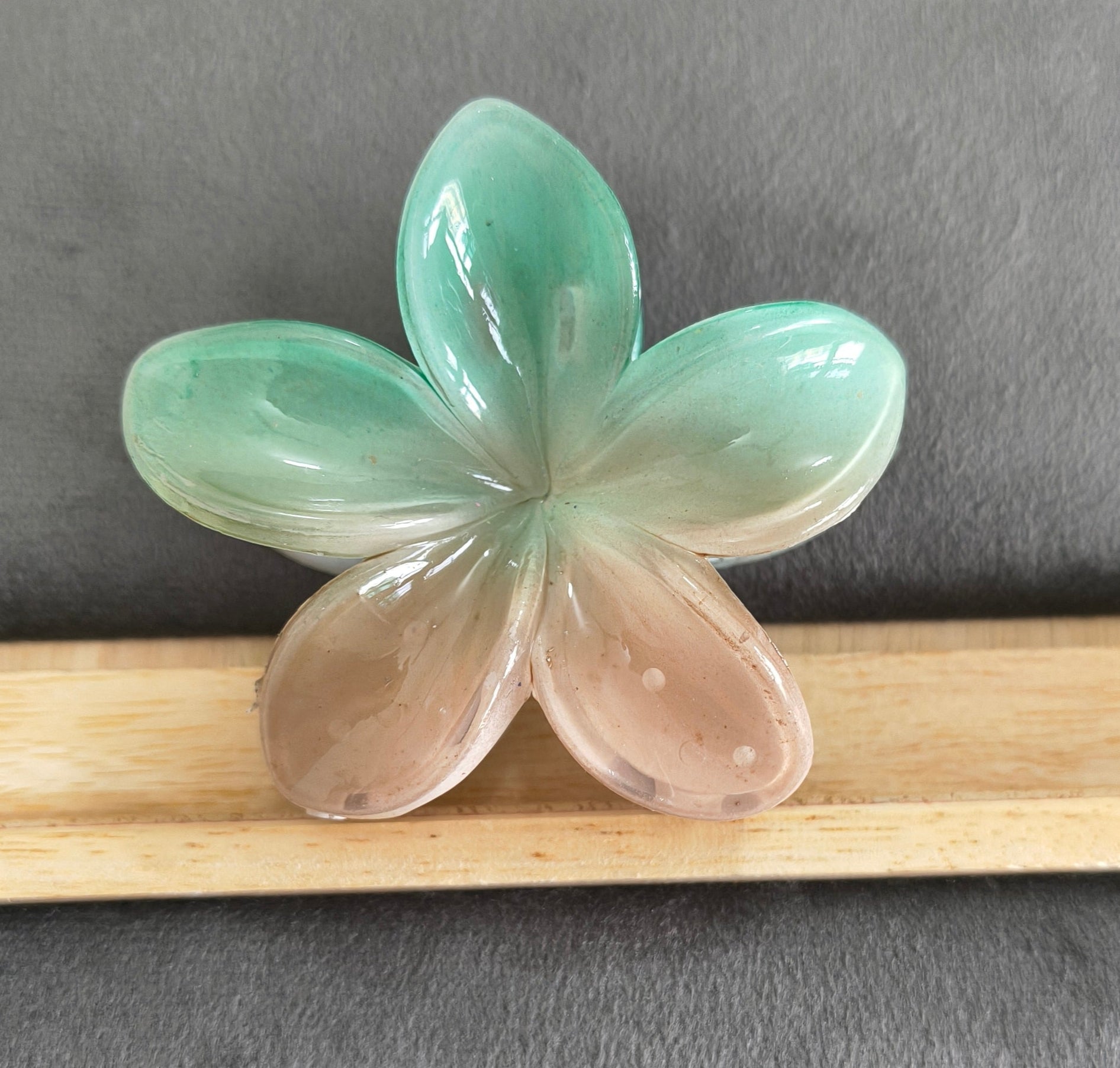 Dual Color Glossy Flower Hair Claw Clips