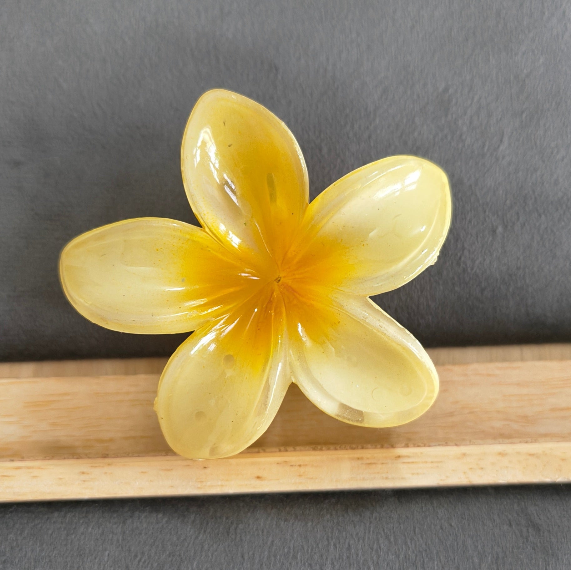 Dual Color Glossy Flower Hair Claw Clips