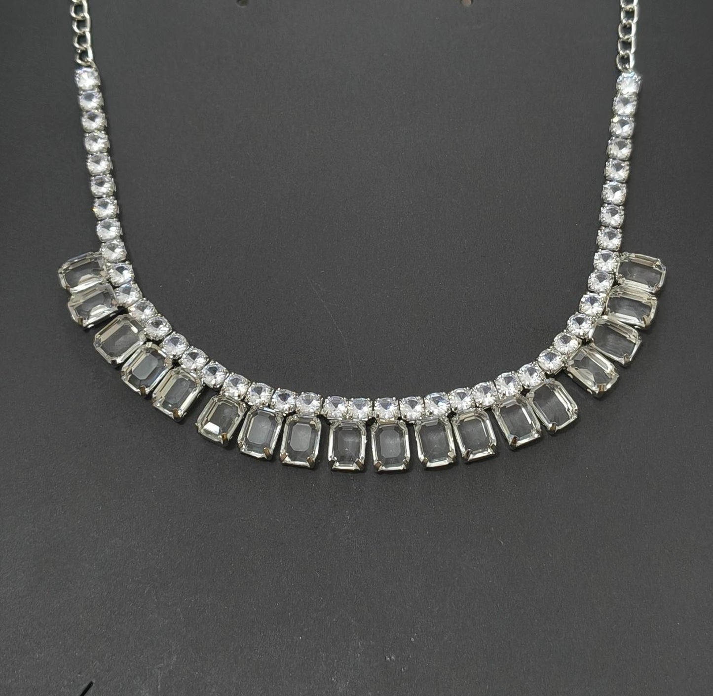 Elegant Clear Glass Stone Necklace Set Rhodium Plated