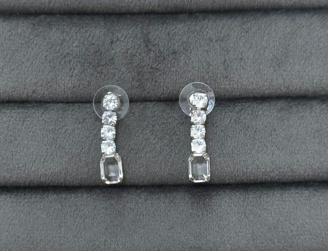 Elegant Clear Glass Stone Necklace Set Rhodium Plated
