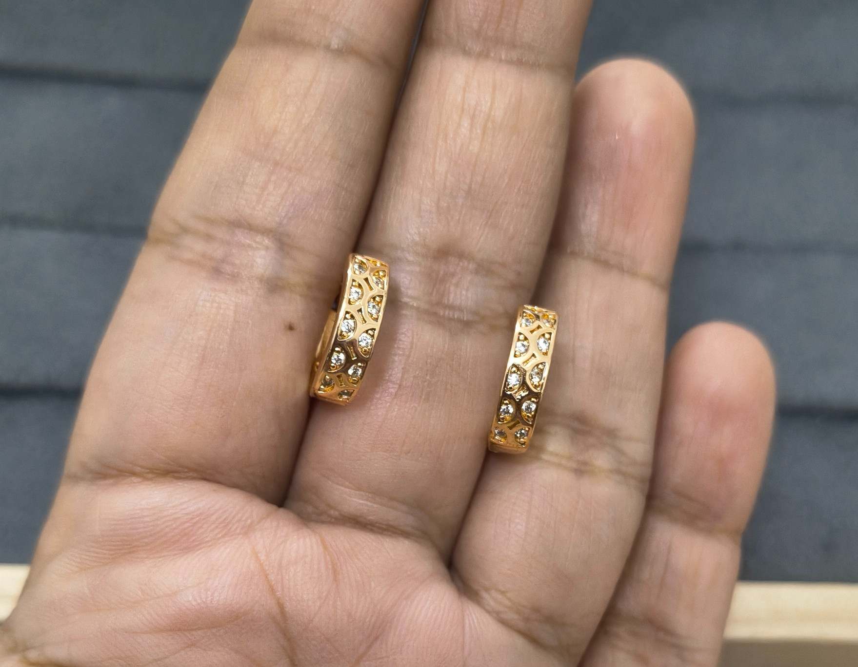 Fancy Hoop / Bali Mesh Diamond Studded Rosegold Earrings