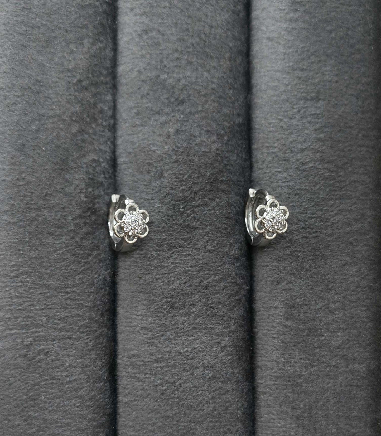 Fancy Hoop / Bali Tiny Diamond Flower Silver Earrings