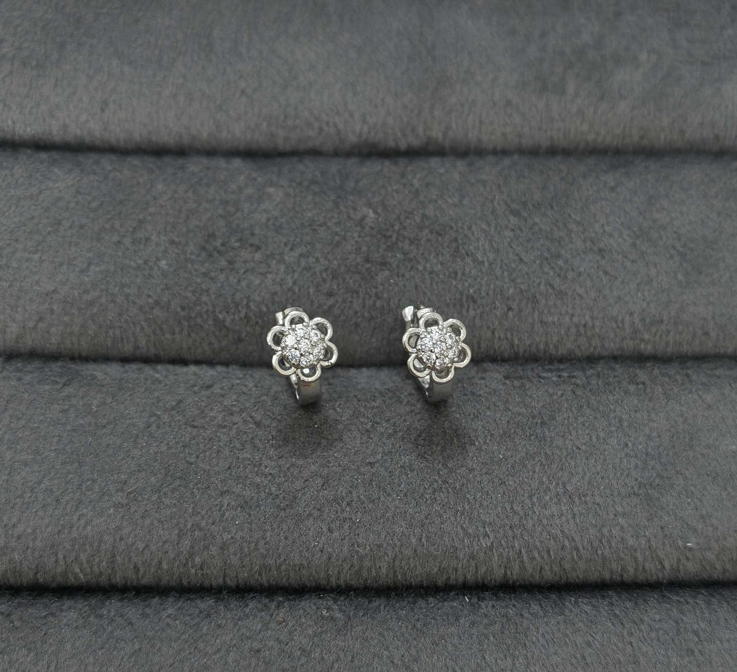 Fancy Hoop / Bali Tiny Diamond Flower Silver Earrings