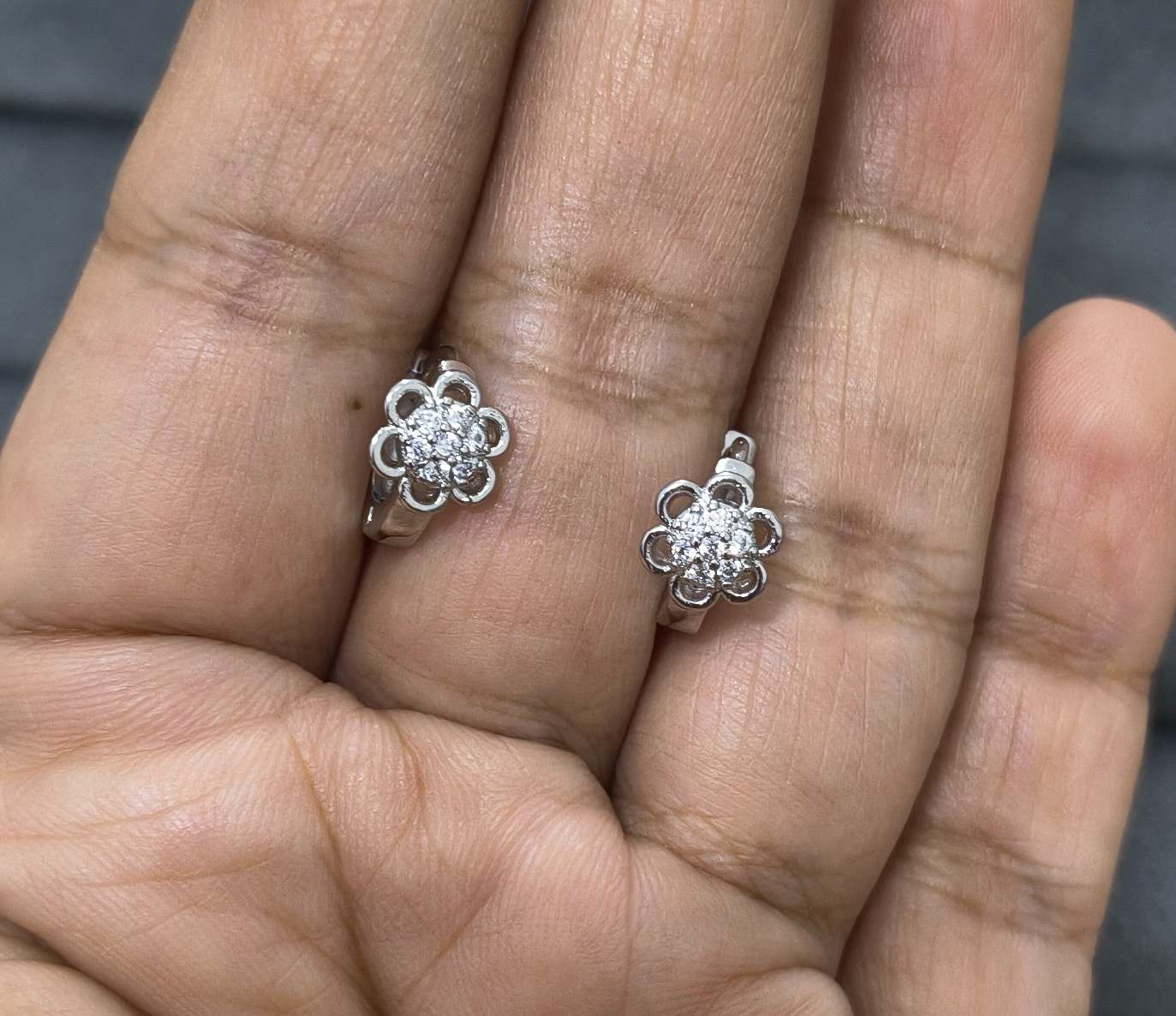Fancy Hoop / Bali Tiny Diamond Flower Silver Earrings