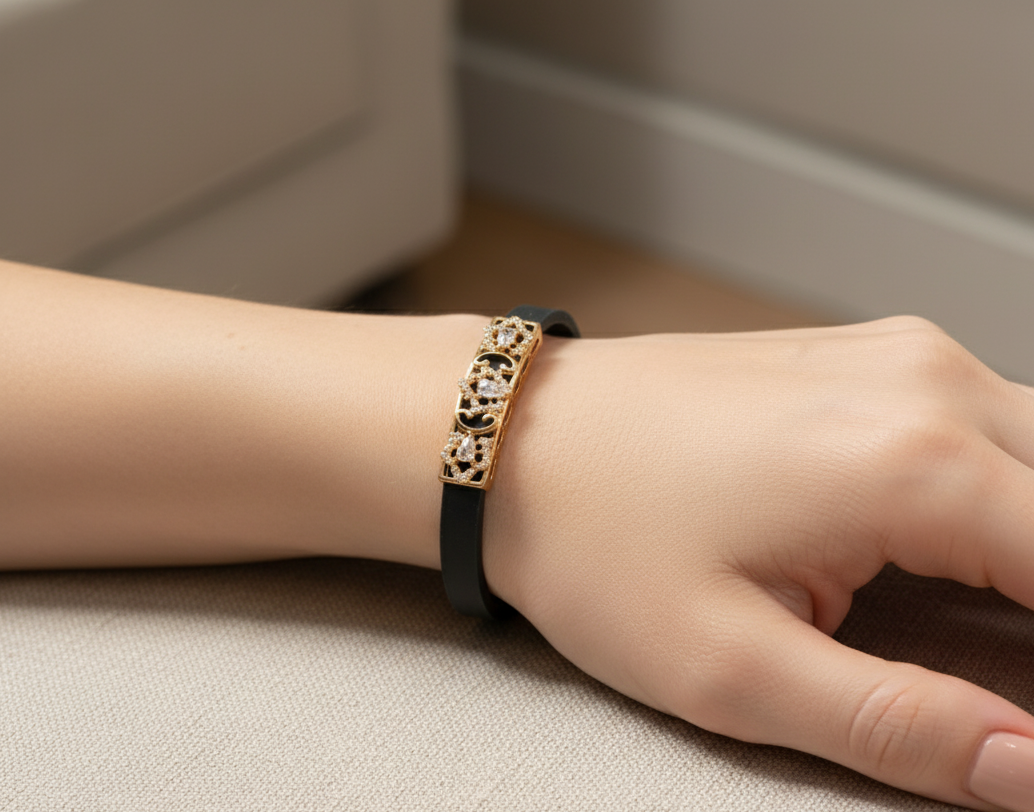 Antitarnish Zircon Studded Unisex Silicon Bracelet 18K Gold Plated