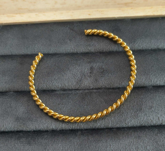 Golden Spiral Bracelet Bangle 18K Gold Plated