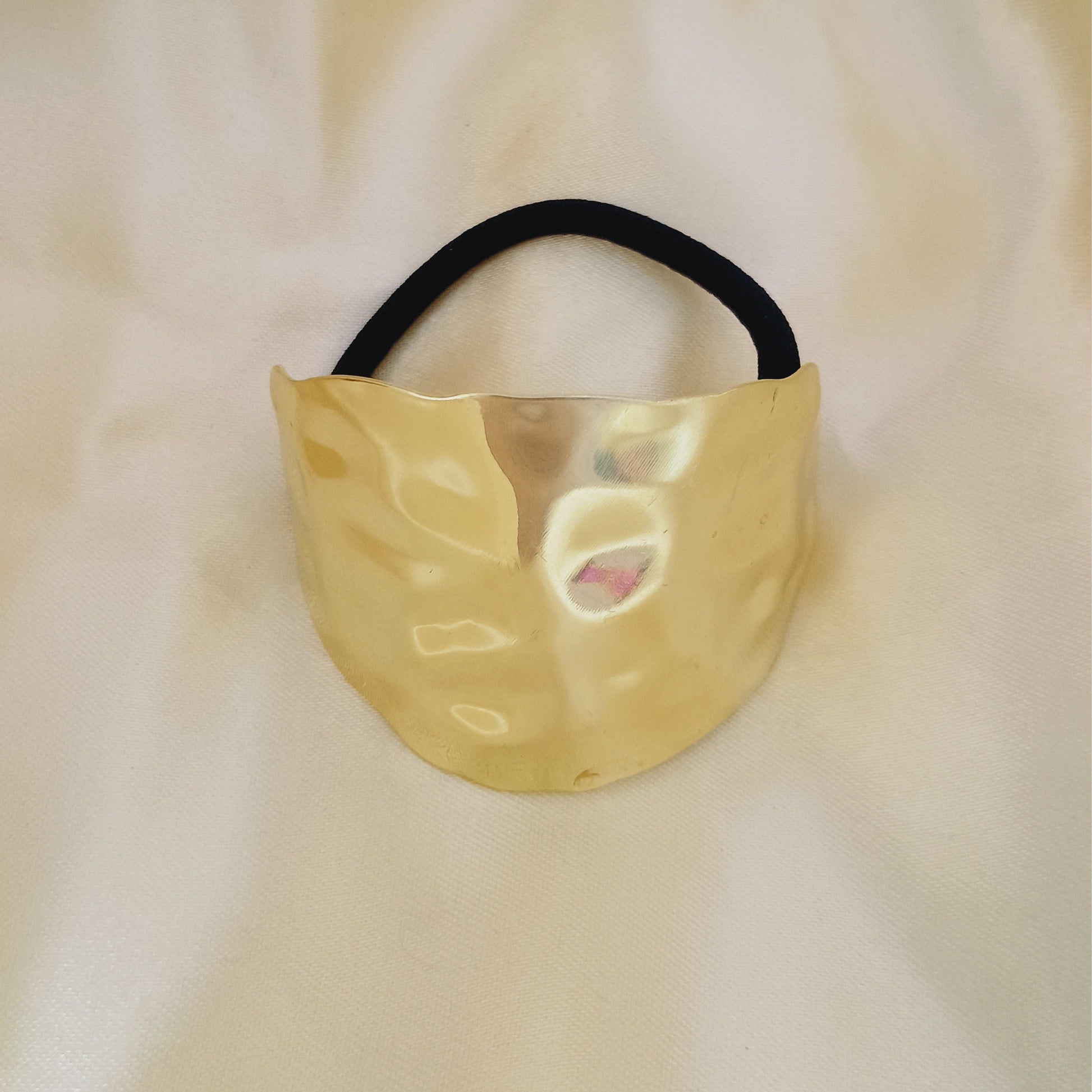 Textured Brass Oval Shaped Cuff Hair Band Gold Plated