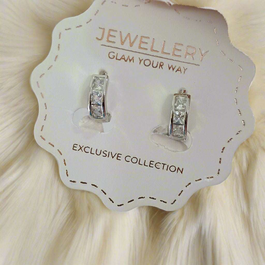 Silver Stone Studded Earring Silver Bali Design 1 - Urban Era Jewel