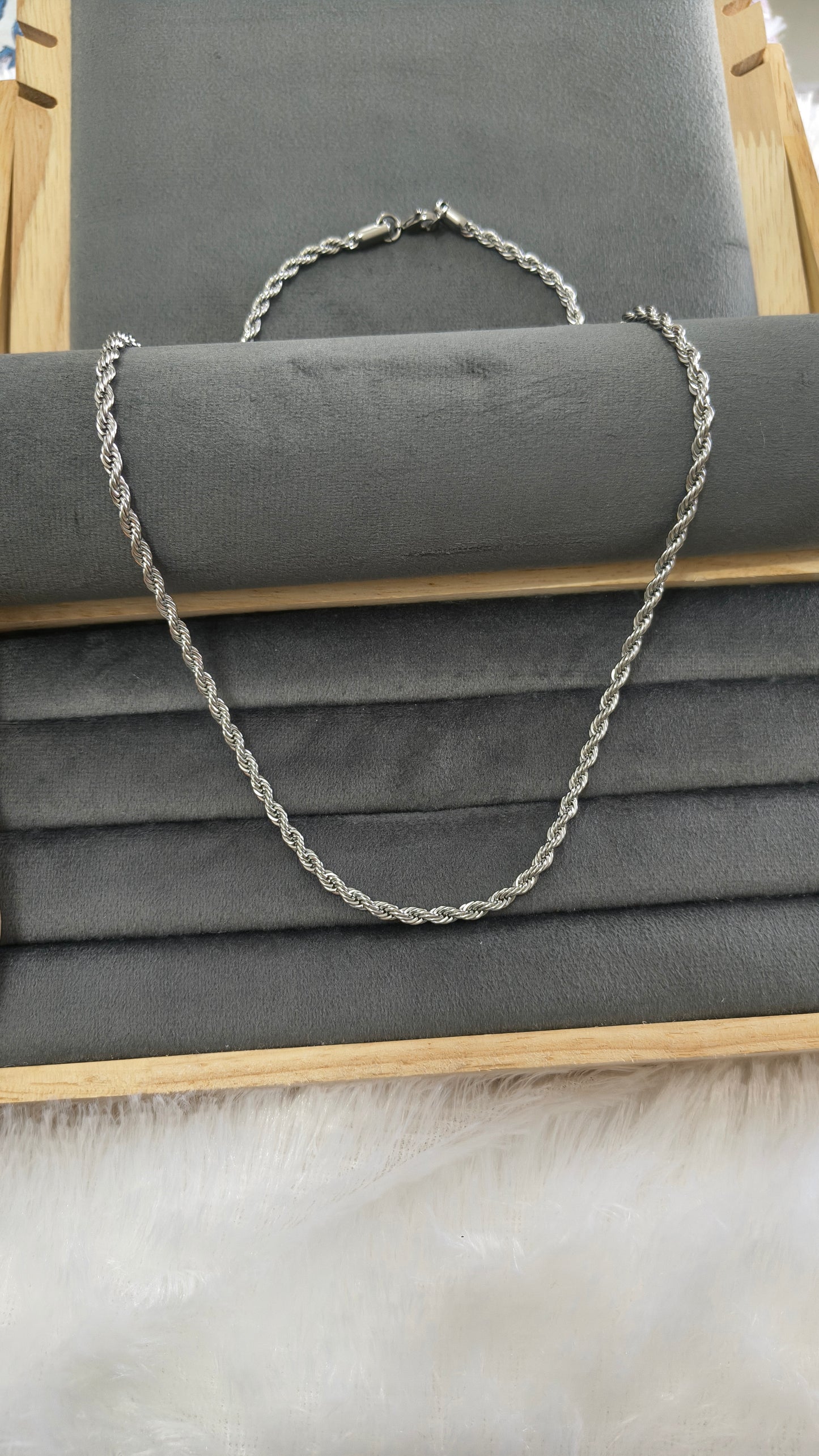 Anti Tarnish Unisex Stylish Twisted Rope Chain Silver Plated