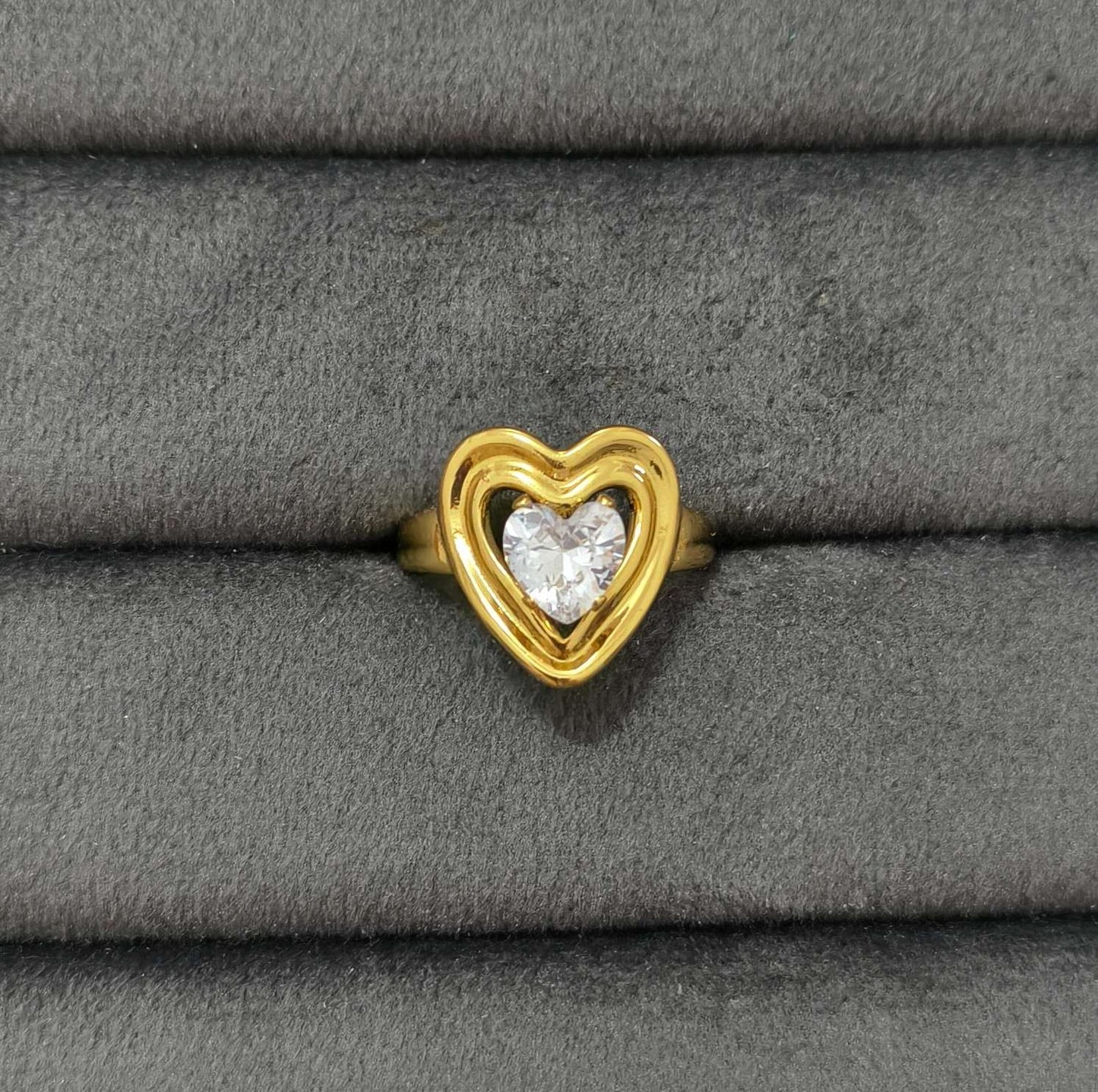 Anti Tarnish Vintage Heart Solitaire Ring 18K Gold Plated