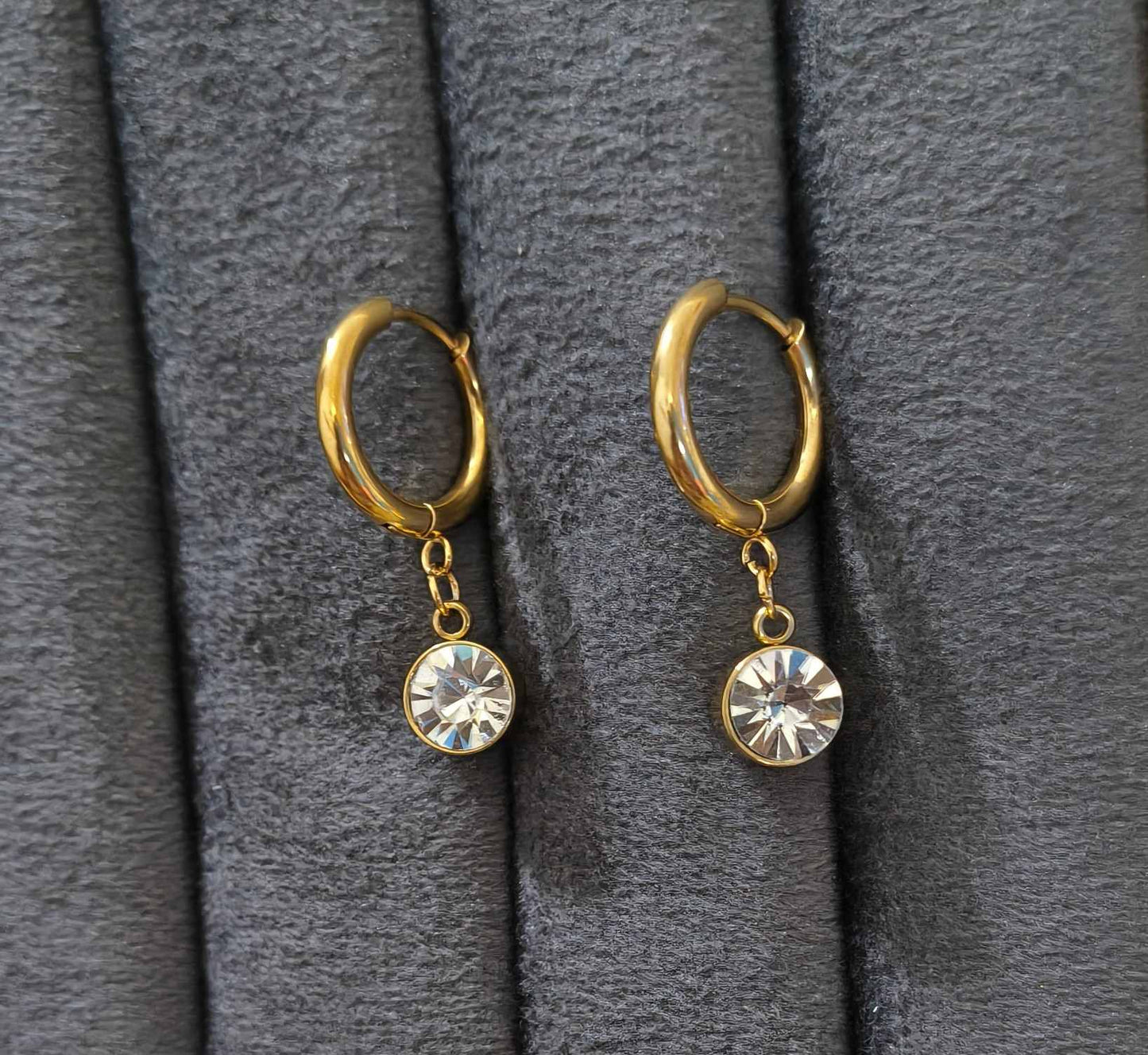 Anti Tarnish Trendy Solitaire Dangler Earrings 18K Gold Plated