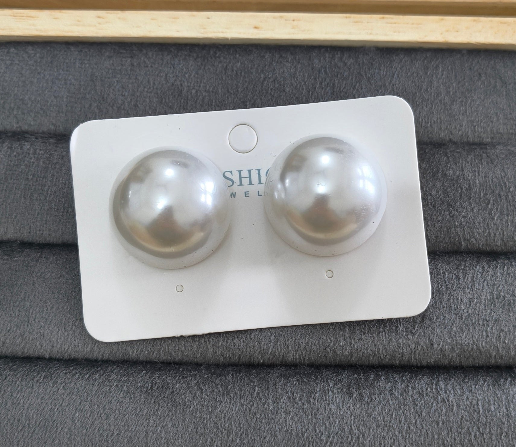 Korean Bold Statement Pearl Stud Earrings