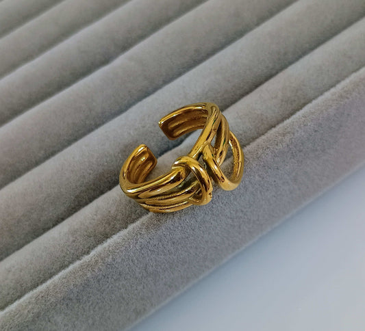Love Knot Detailed Adjustable 18K Gold Plated Ring