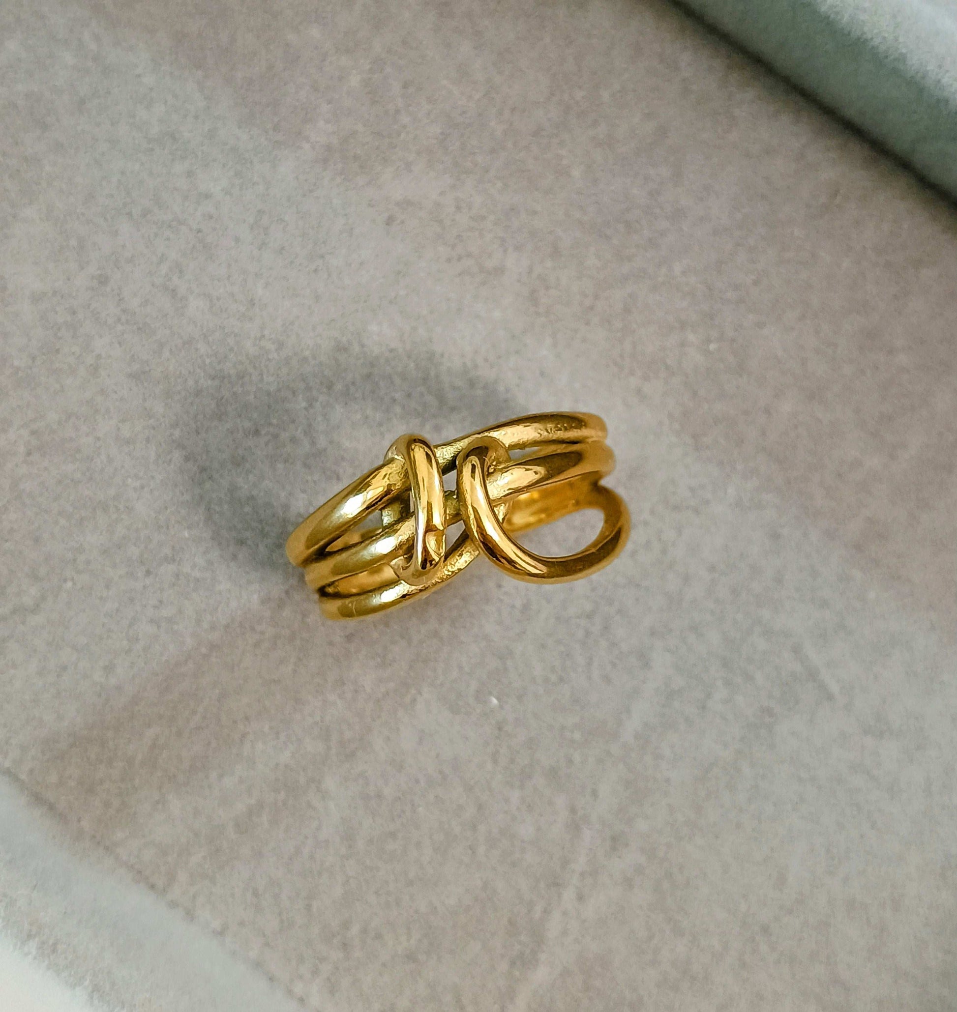 Love Knot Detailed Adjustable 18K Gold Plated Ring