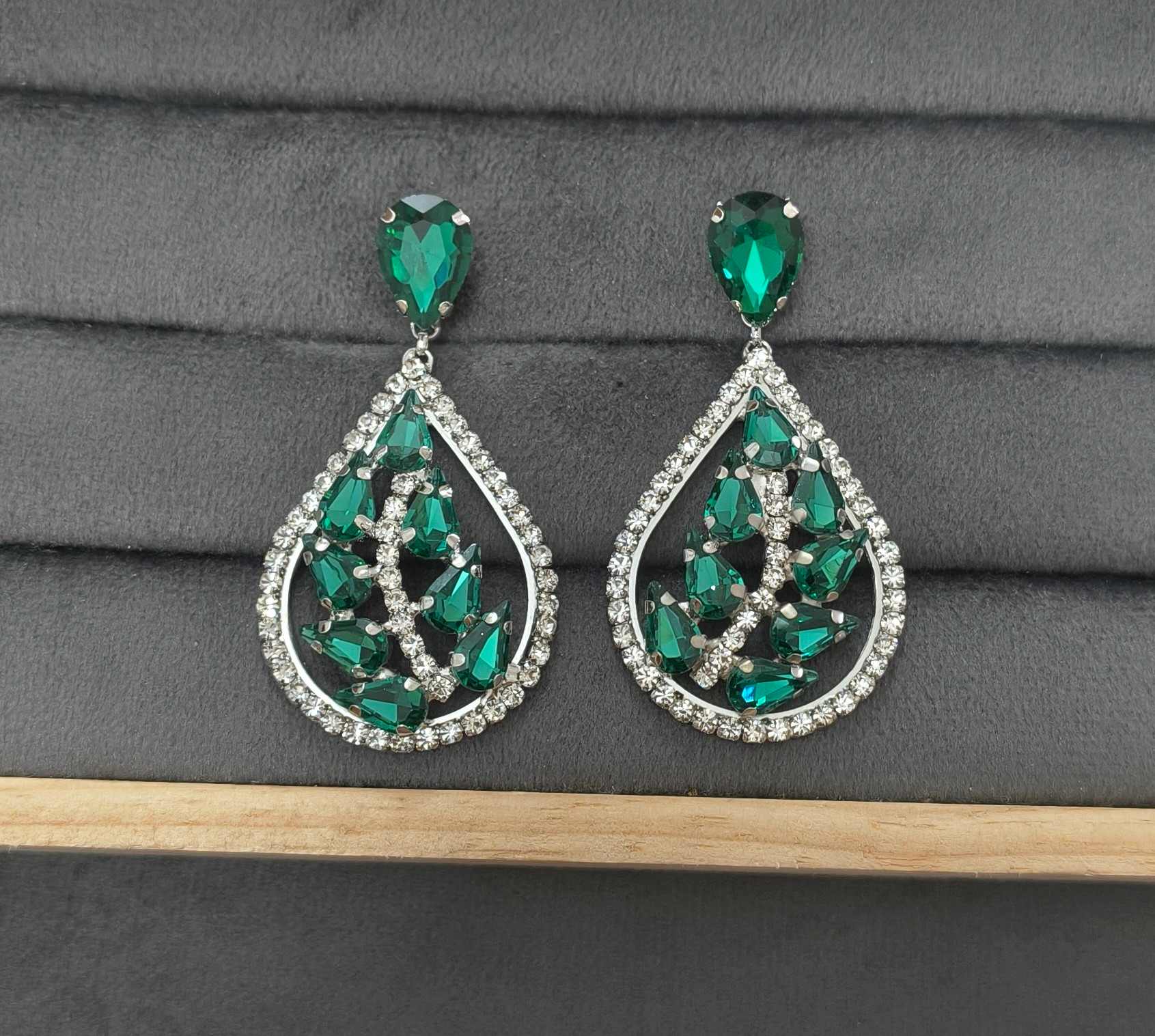 Luxury Party Emerald Glass Stone Dangler Drop Earrings