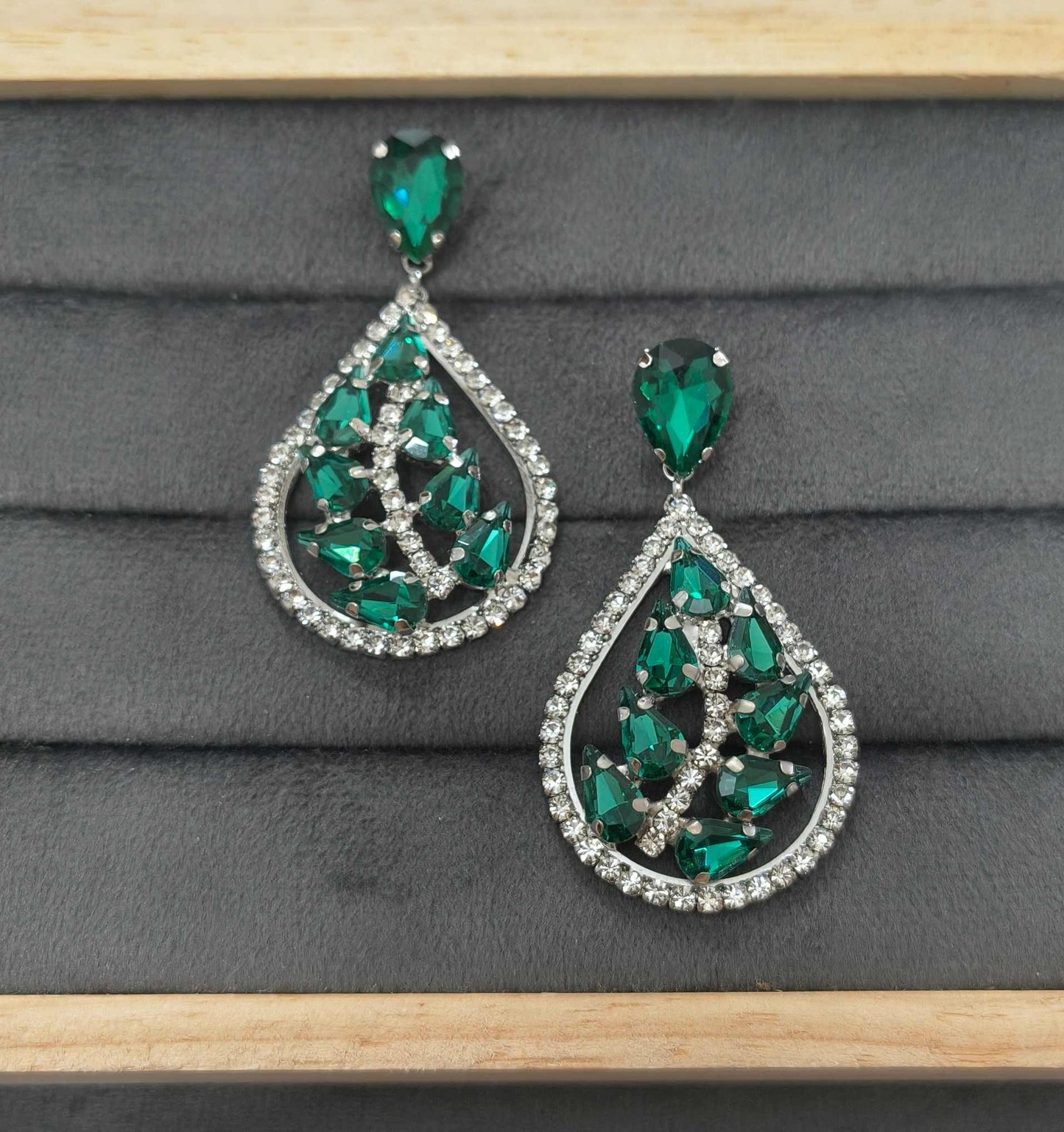 Luxury Party Emerald Glass Stone Dangler Drop Earrings