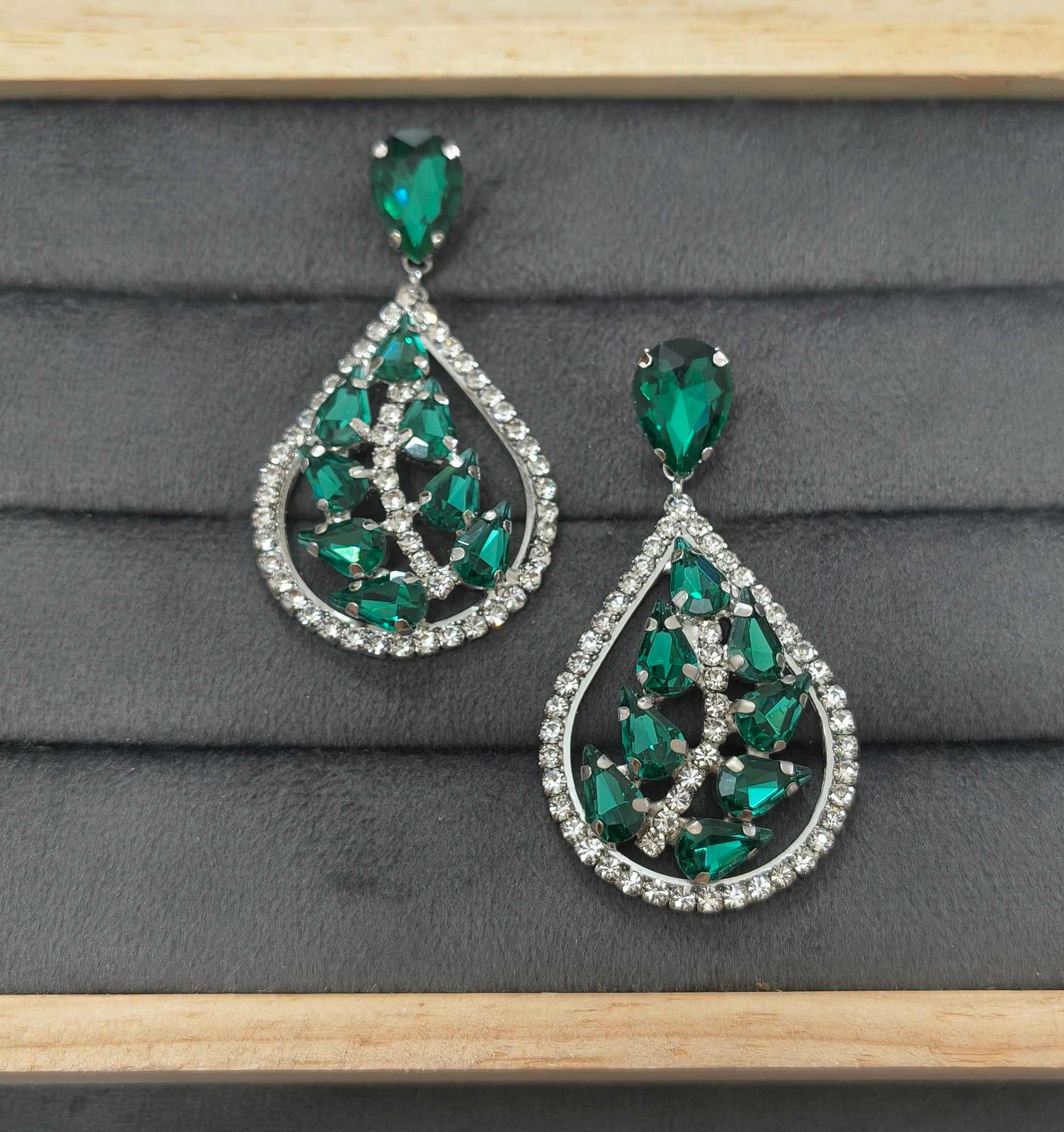 Luxury Party Emerald Glass Stone Dangler Drop Earrings