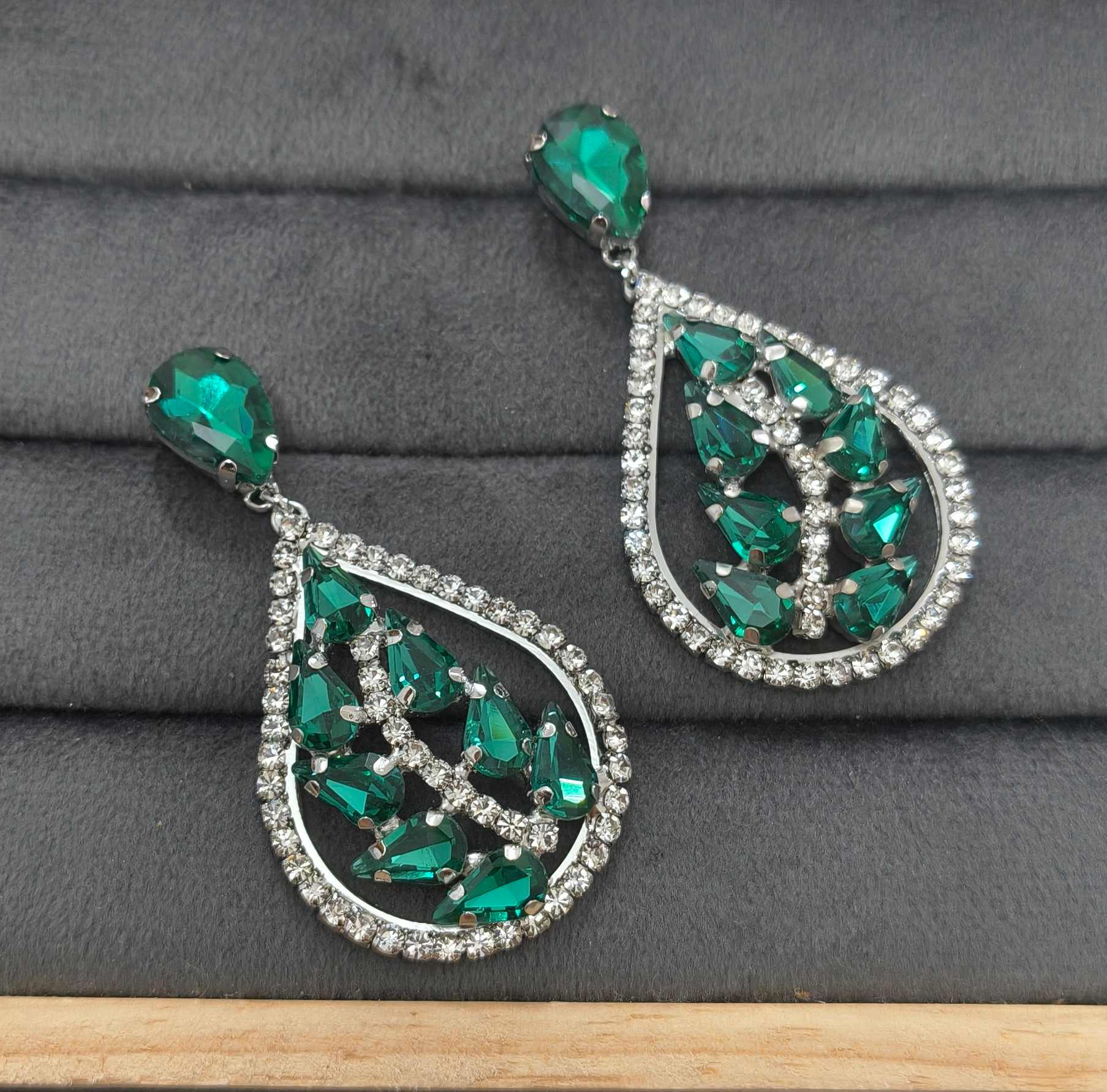 Luxury Party Emerald Glass Stone Dangler Drop Earrings