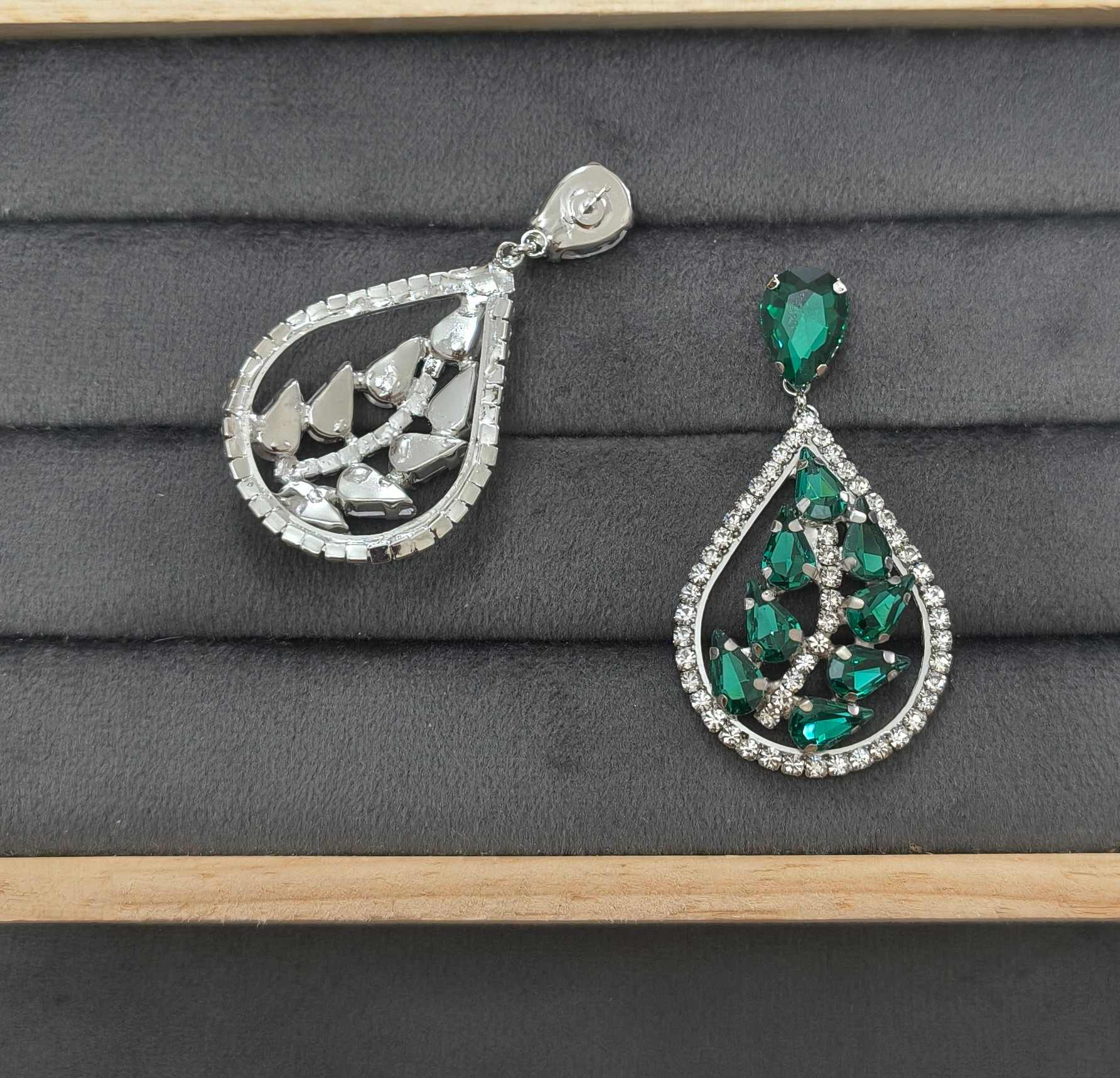 Luxury Party Emerald Glass Stone Dangler Drop Earrings