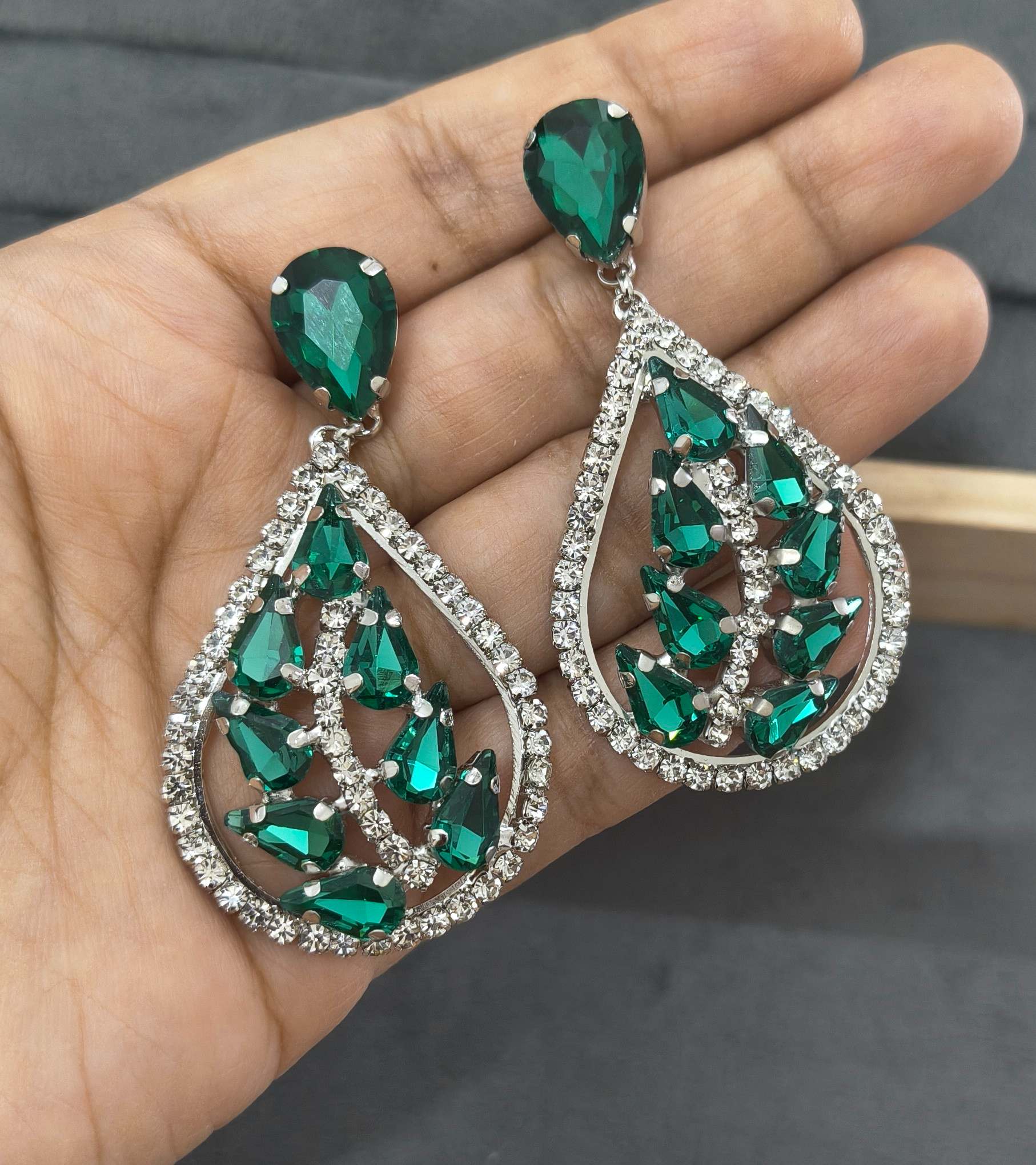 Luxury Party Emerald Glass Stone Dangler Drop Earrings