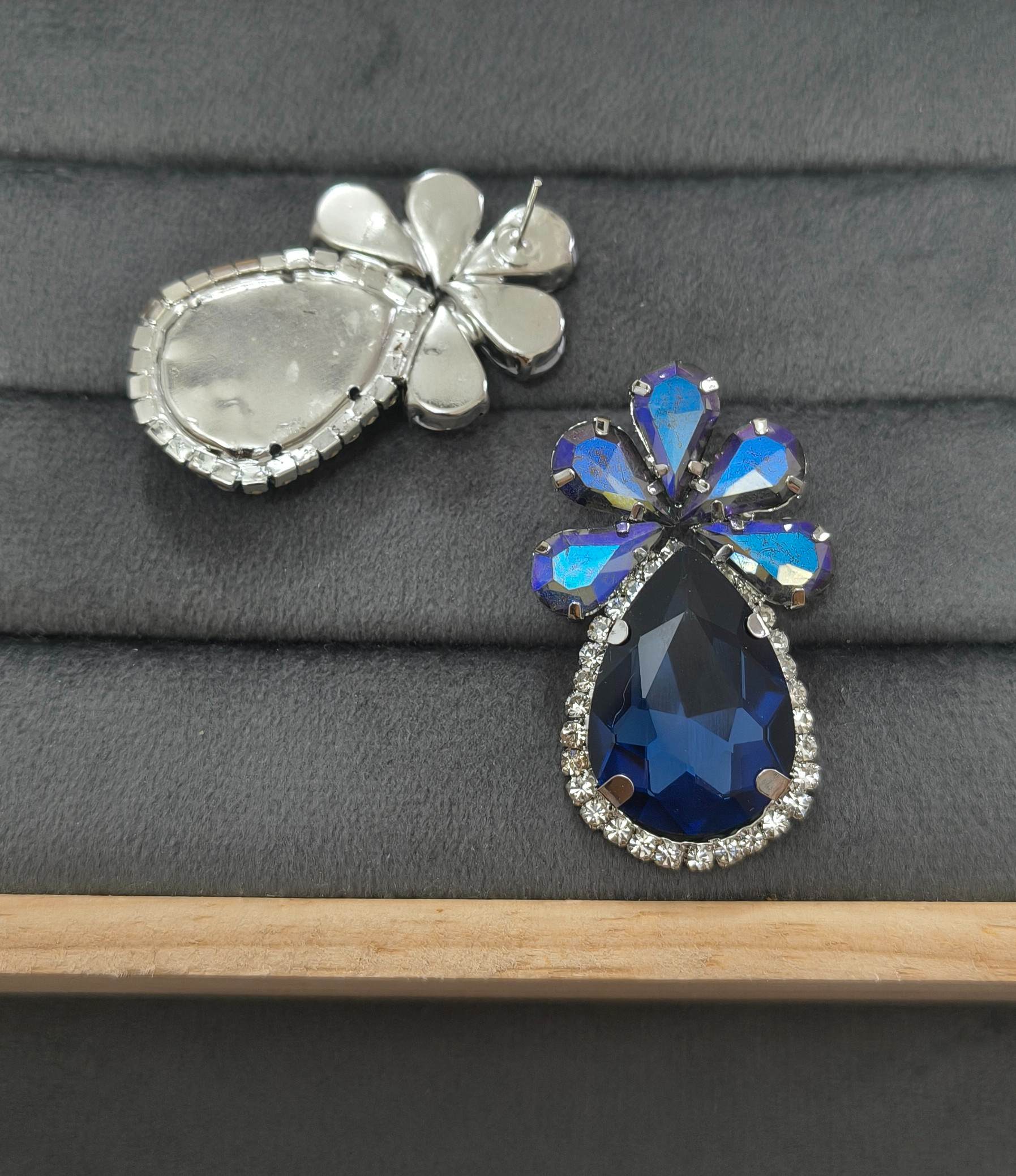 Luxury Party Look Blue Glass Stone Stud Earrings