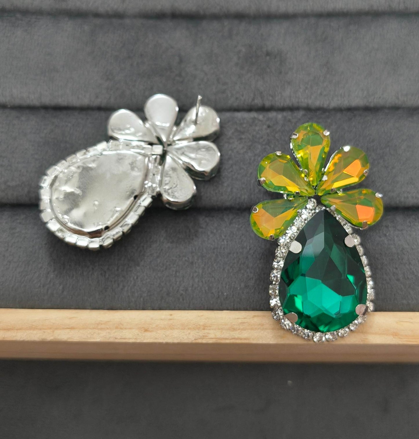 Luxury Party Look Green Glass Stone Stud Earrings
