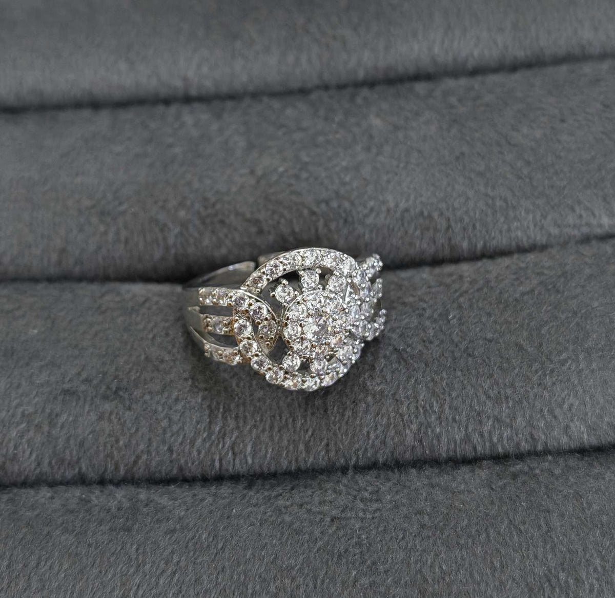 Premium Quality Silver Dazzling Engagement Band Ring