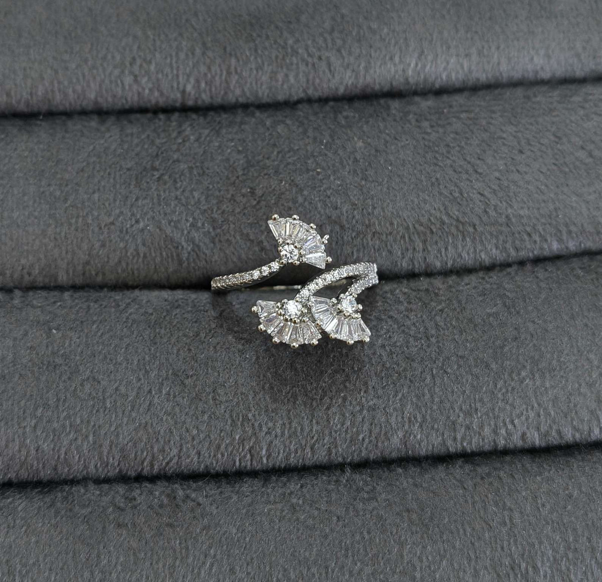 Premium Quality Silver Dazzling Floral Front Open Ring
