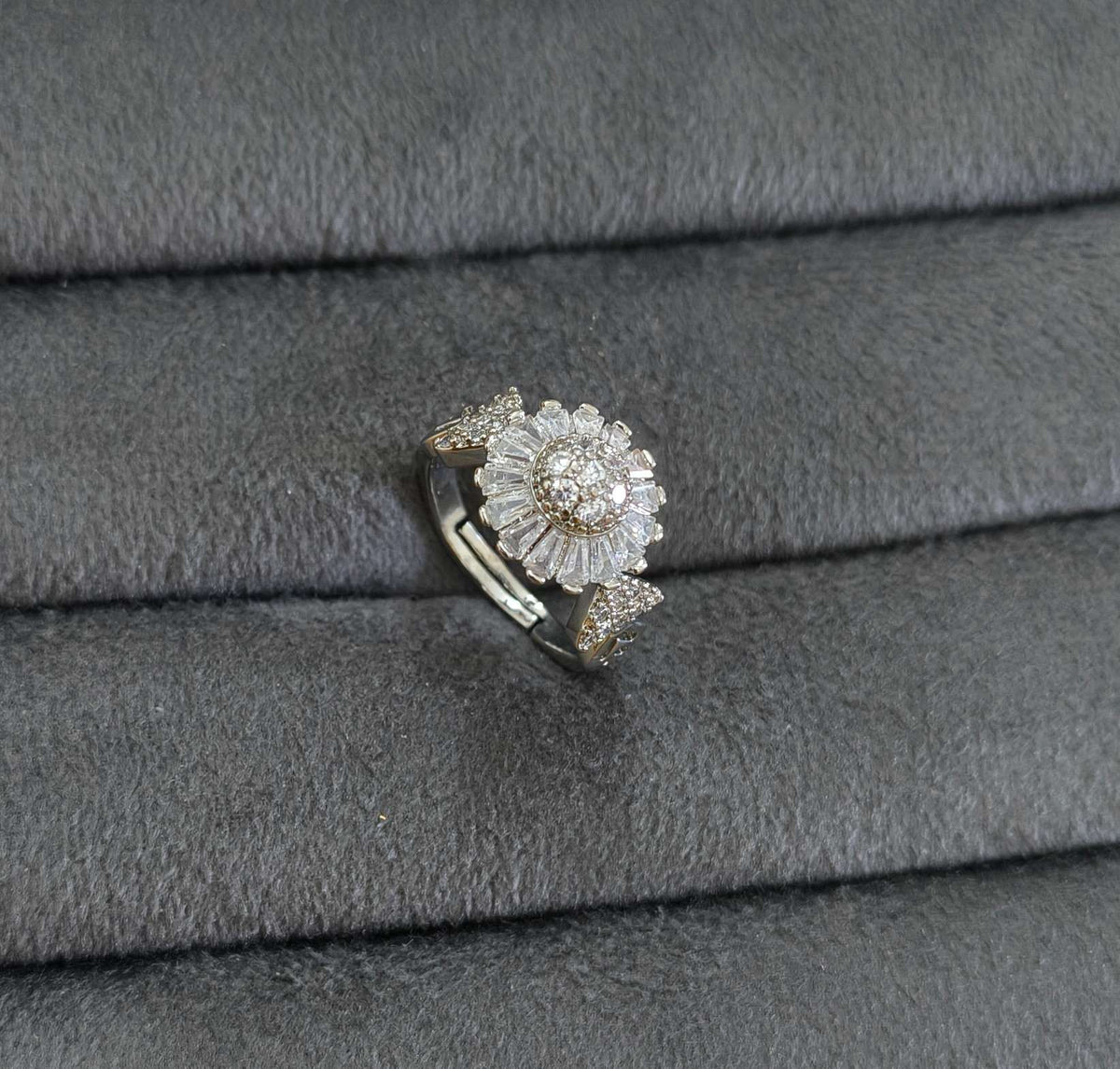 Premium Quality Silver Engagement Proposal Ring