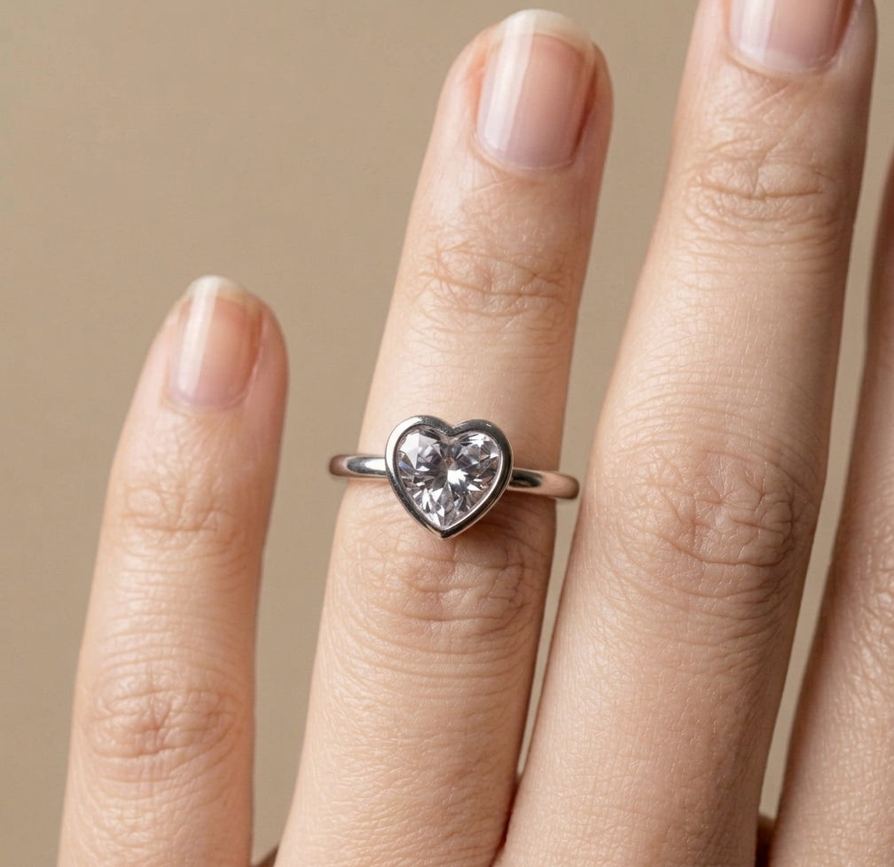 Premium Quality Sparkling Heart Stone Ring Silver Plated
