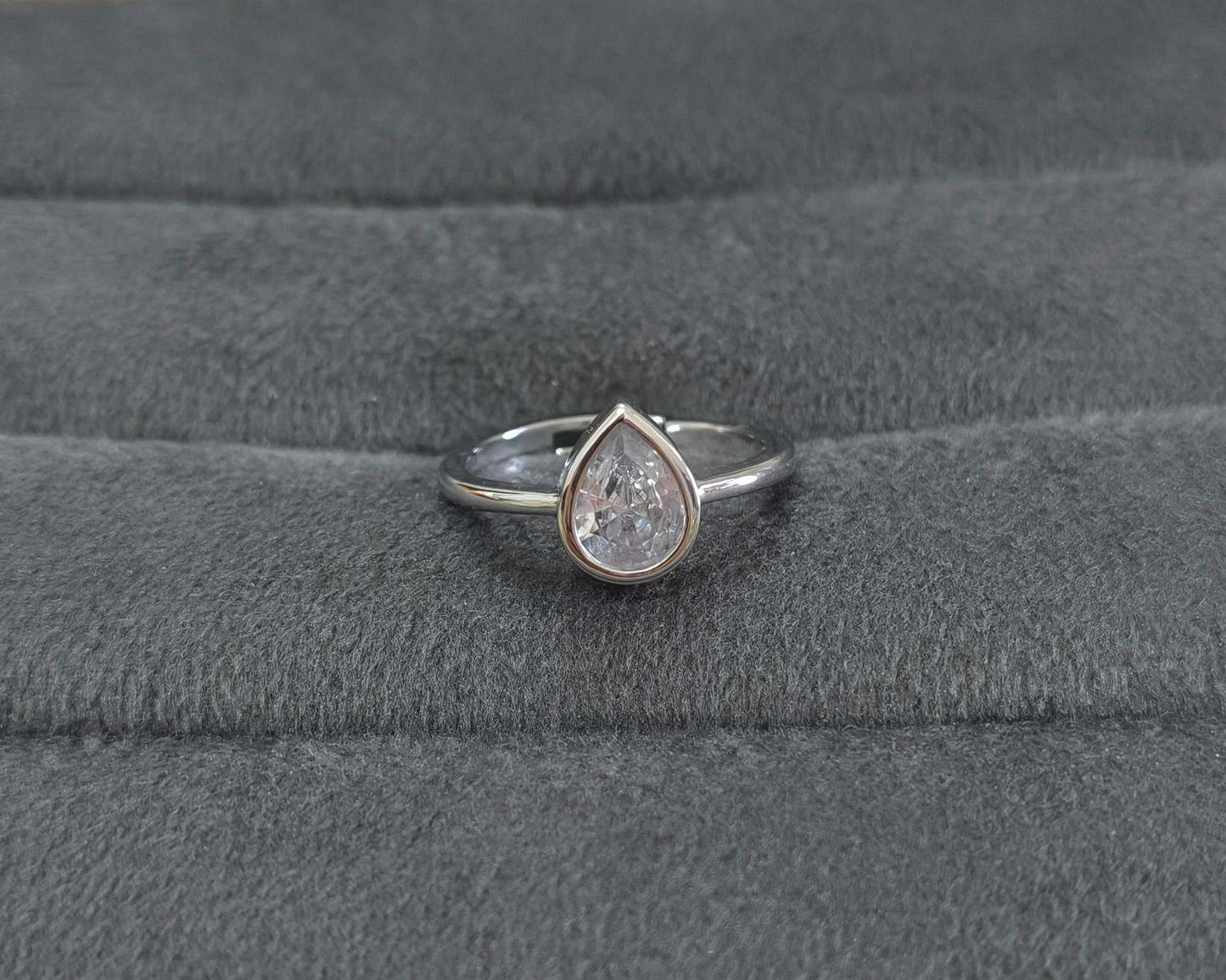 Premium Quality Sparkling Pear Cut Stone Ring Silver Plated