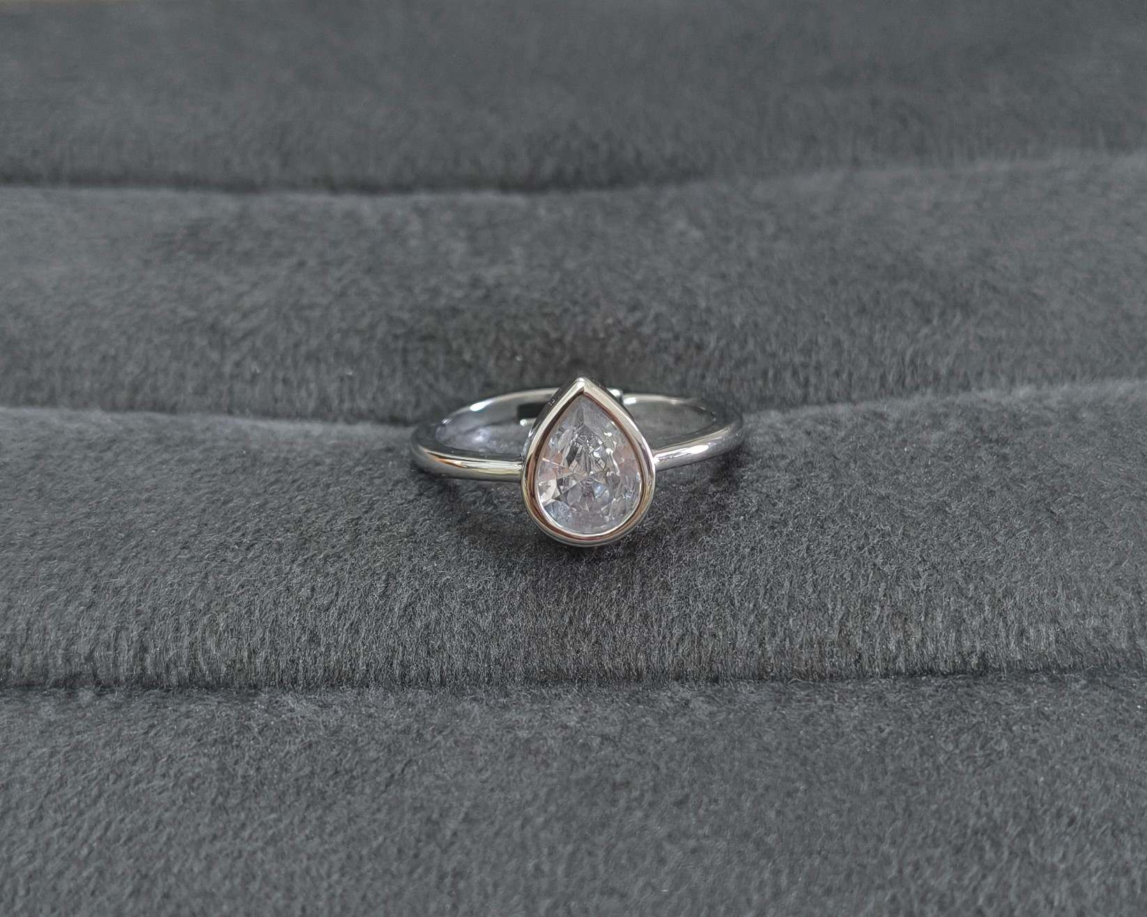 Premium Quality Sparkling Pear Cut Stone Ring Silver Plated