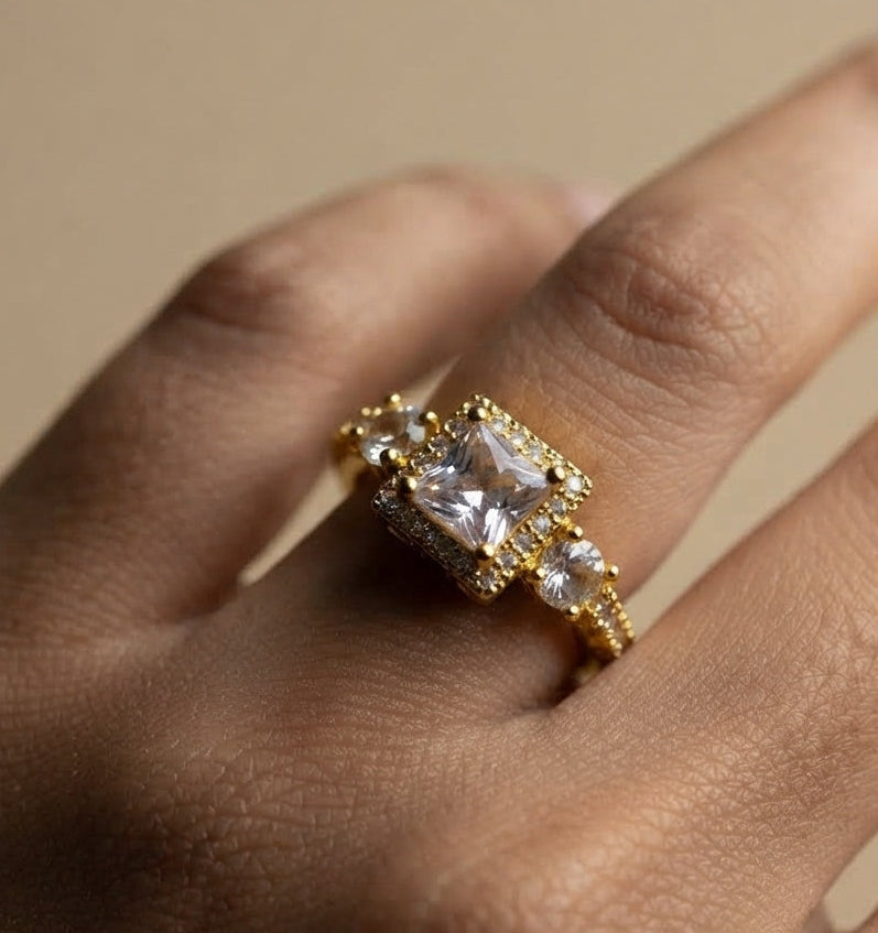 Quartz Flower Stone Studded Adjustable 18K Gold Plated Ring