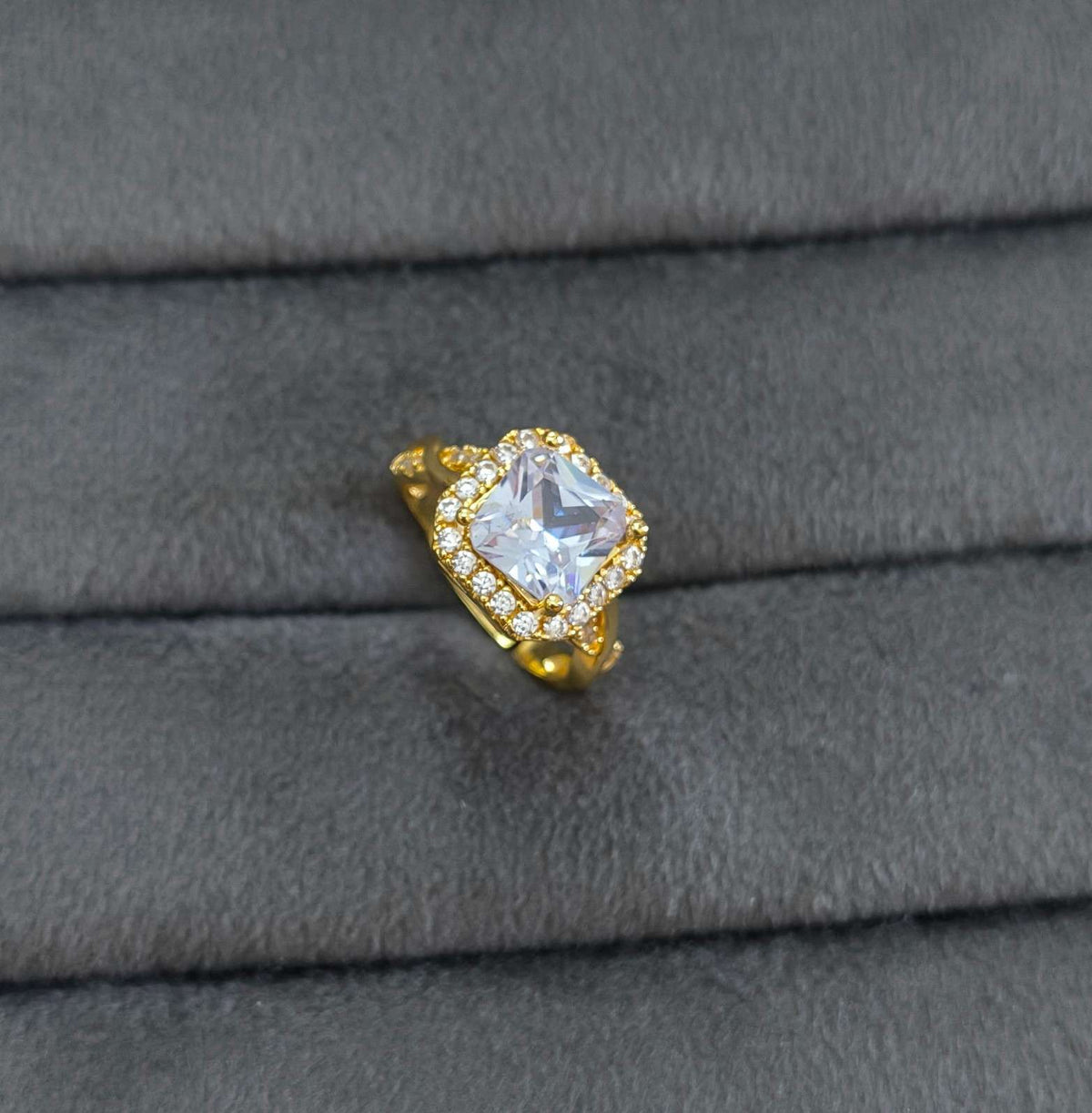 Quartz Flower Stone Studded Adjustable 18K Gold Plated Ring