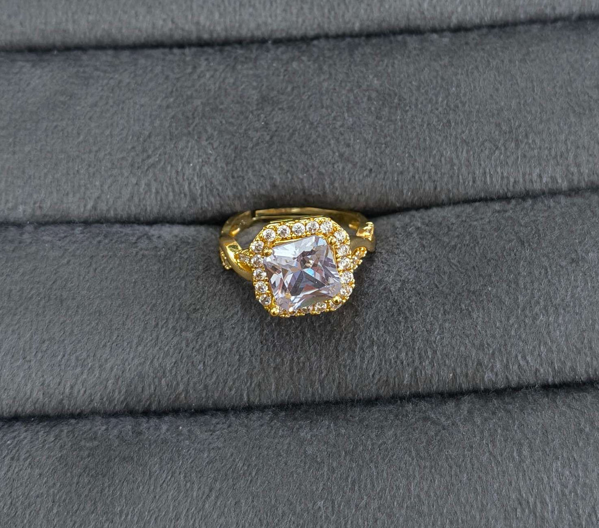 Quartz Flower Stone Studded Adjustable 18K Gold Plated Ring