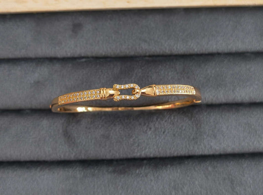 Rosegold Flip Lock Shape Bracelet Bangle Gold Plated