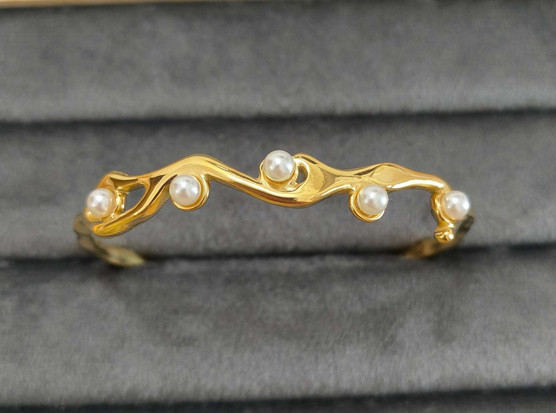 Shiny Pearl Studded Bracelet Bangle 18K Gold Plated