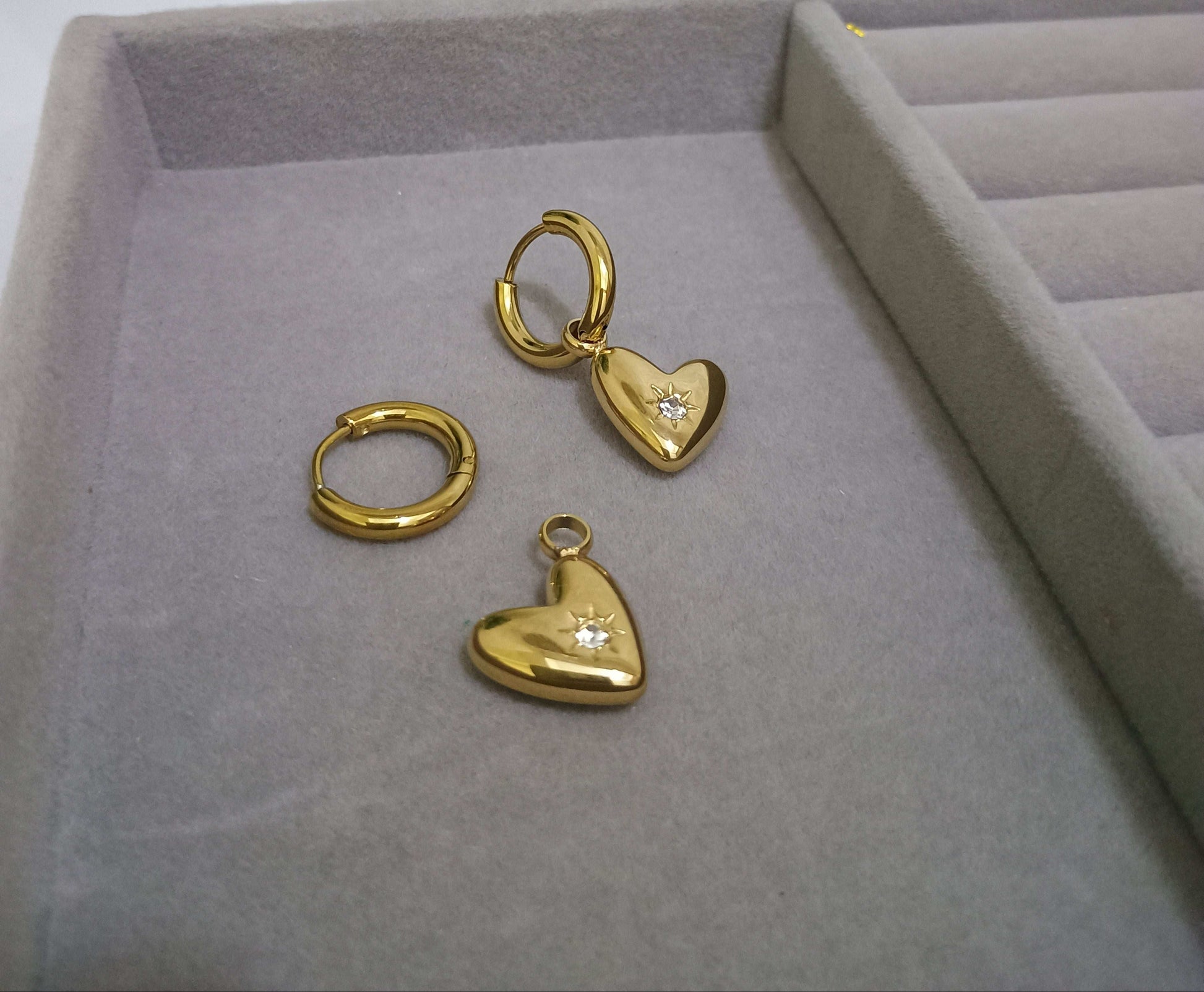 Stylish Heart Dangler Earrings 18K Gold Plated 
