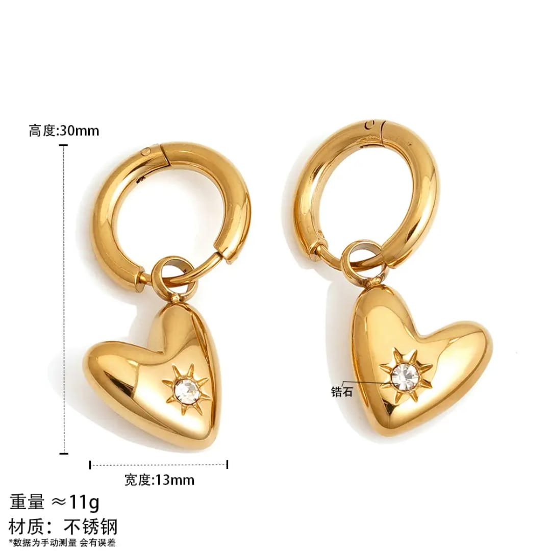 Stylish Heart Dangler Earrings 18K Gold Plated