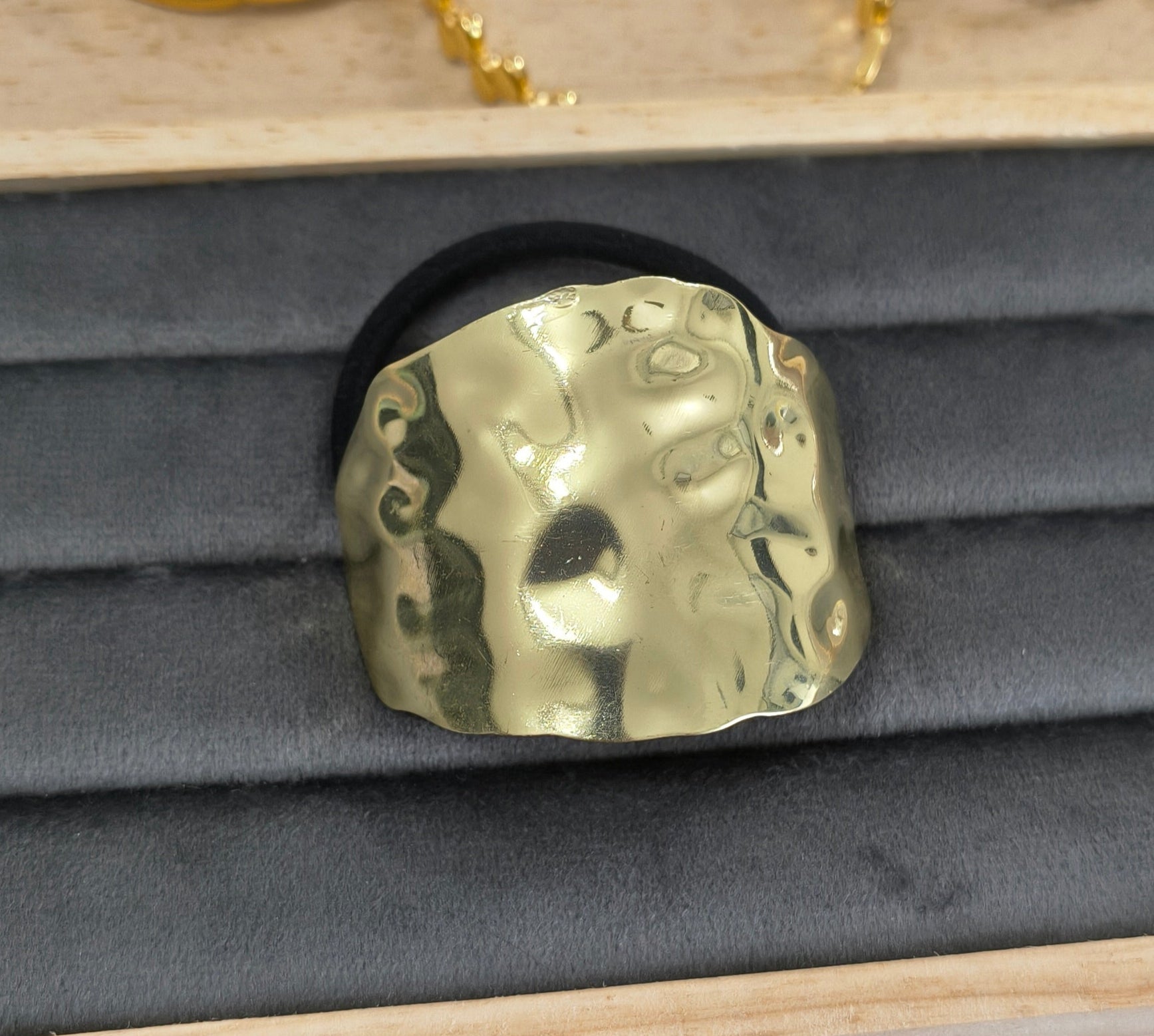 Textured Brass Oval Shaped Cuff Hair Band Gold Plated