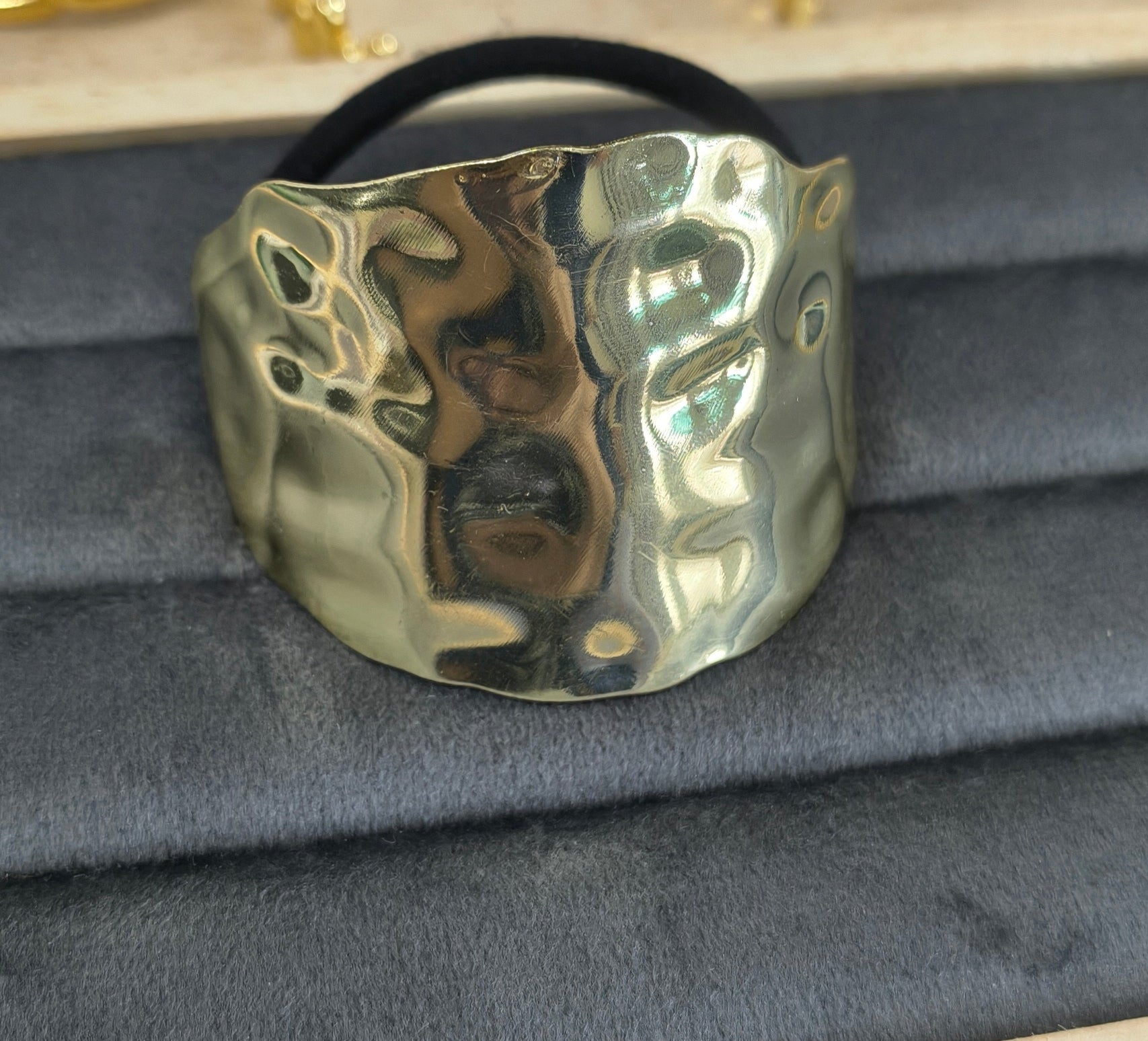 Textured Brass Oval Shaped Cuff Hair Band Gold Plated