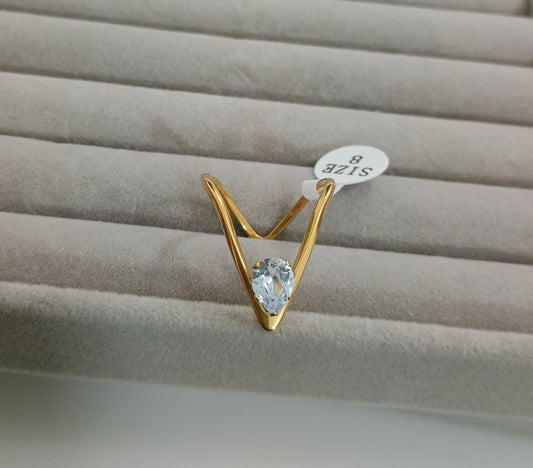 Trendy V Shape Solitaire Ring 18K Gold Plated